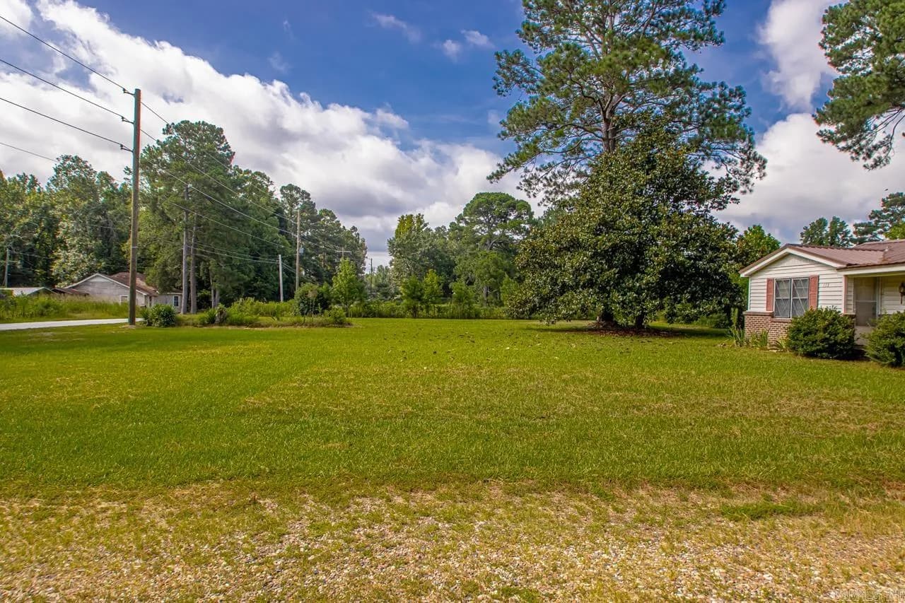 Property at 173  Grant 82 - Image 5