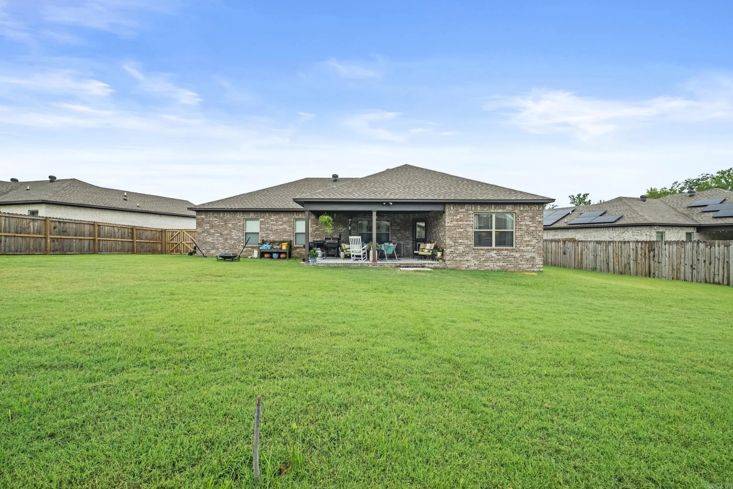 Property at 16  Chestnut - Image 33