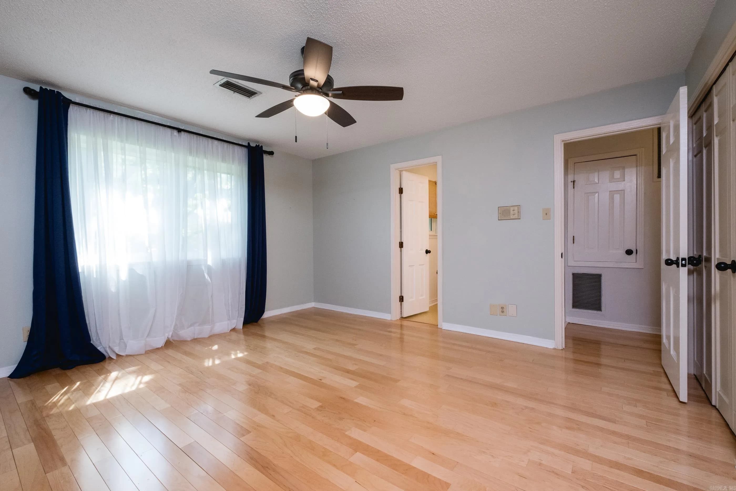 Property at 2016  Topf - Image 34