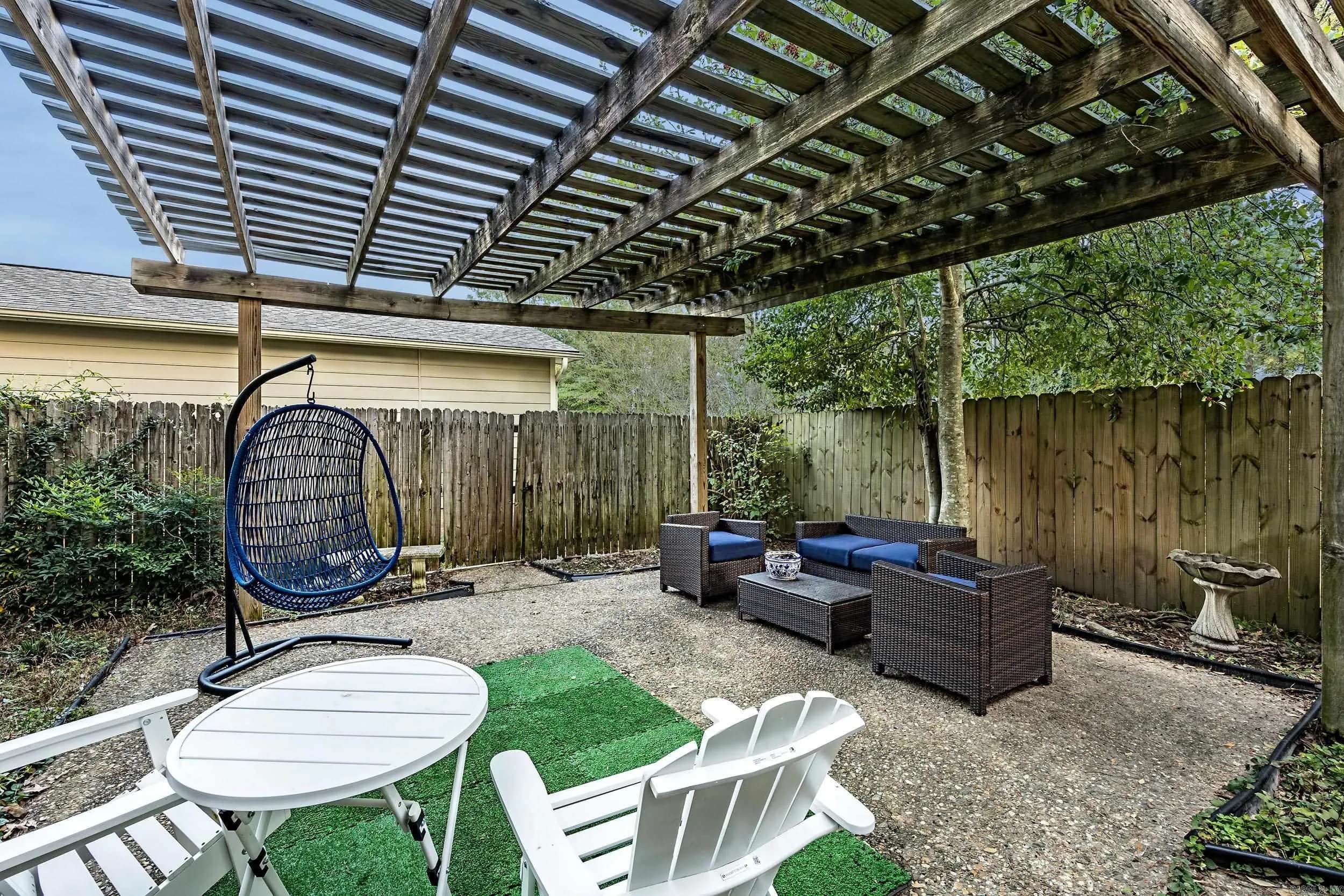 Property at 1821  Pickering - Image 36