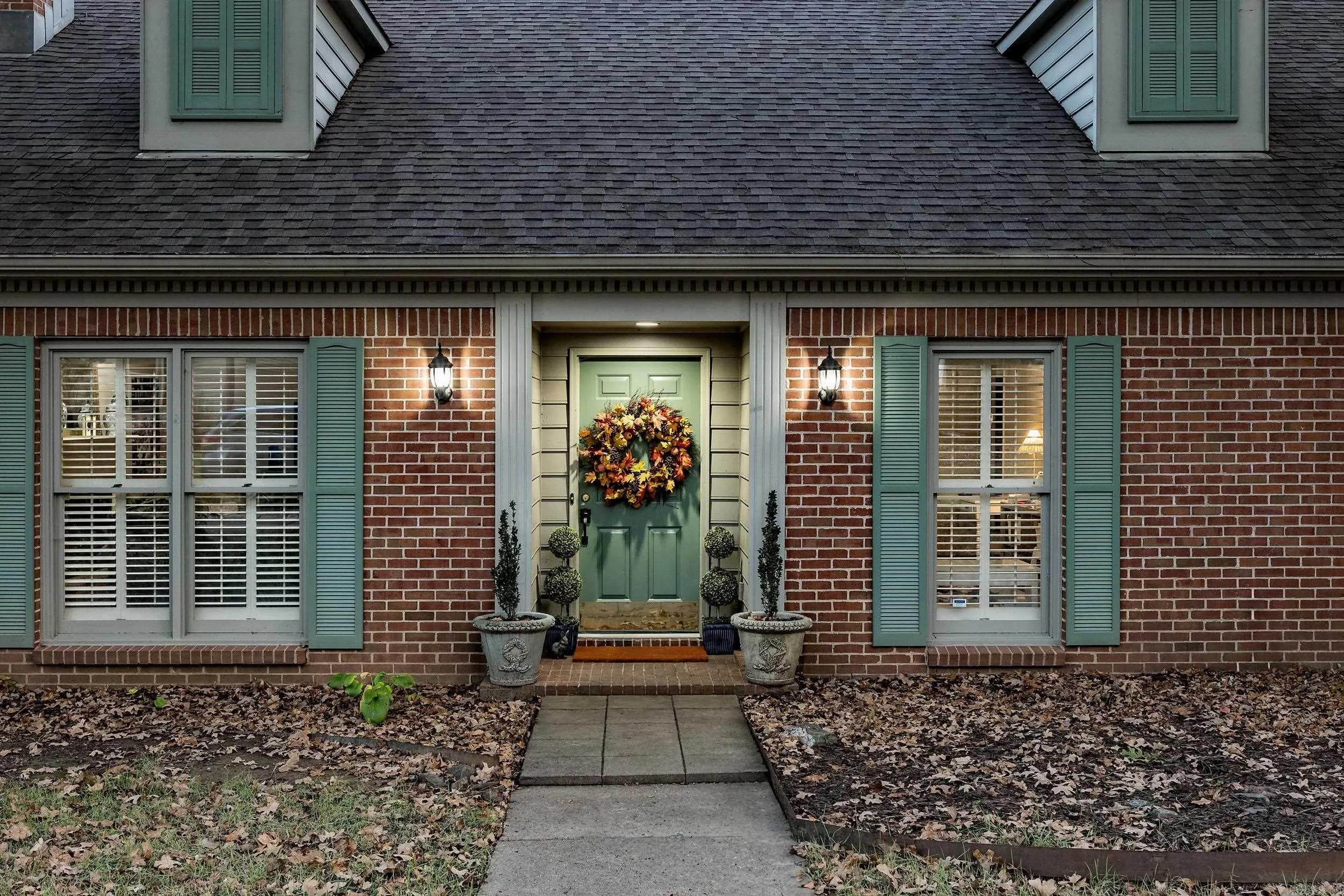 Property at 1821  Pickering - Image 4