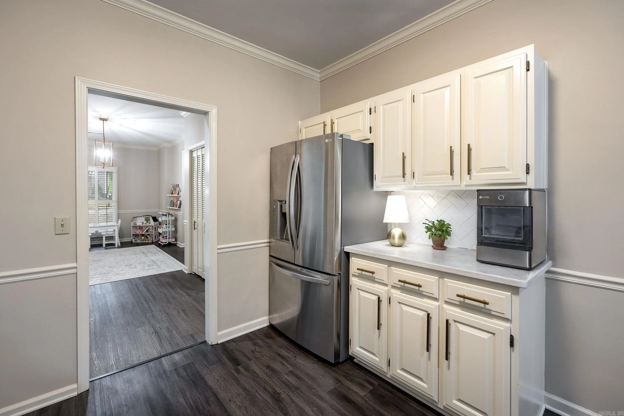 Property at 1821  Pickering - Image 16