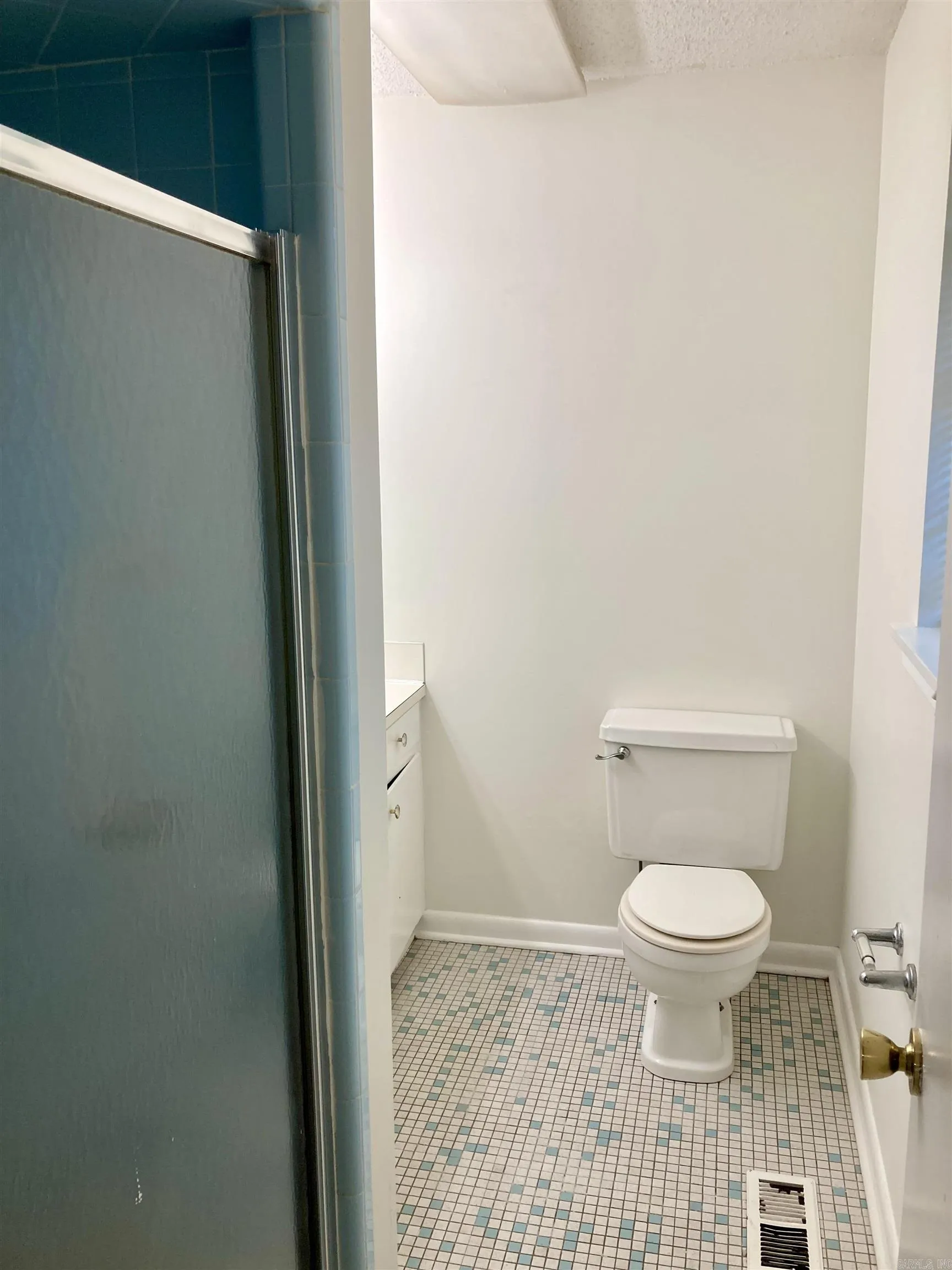 Property at 5212 N Walnut - Image 17