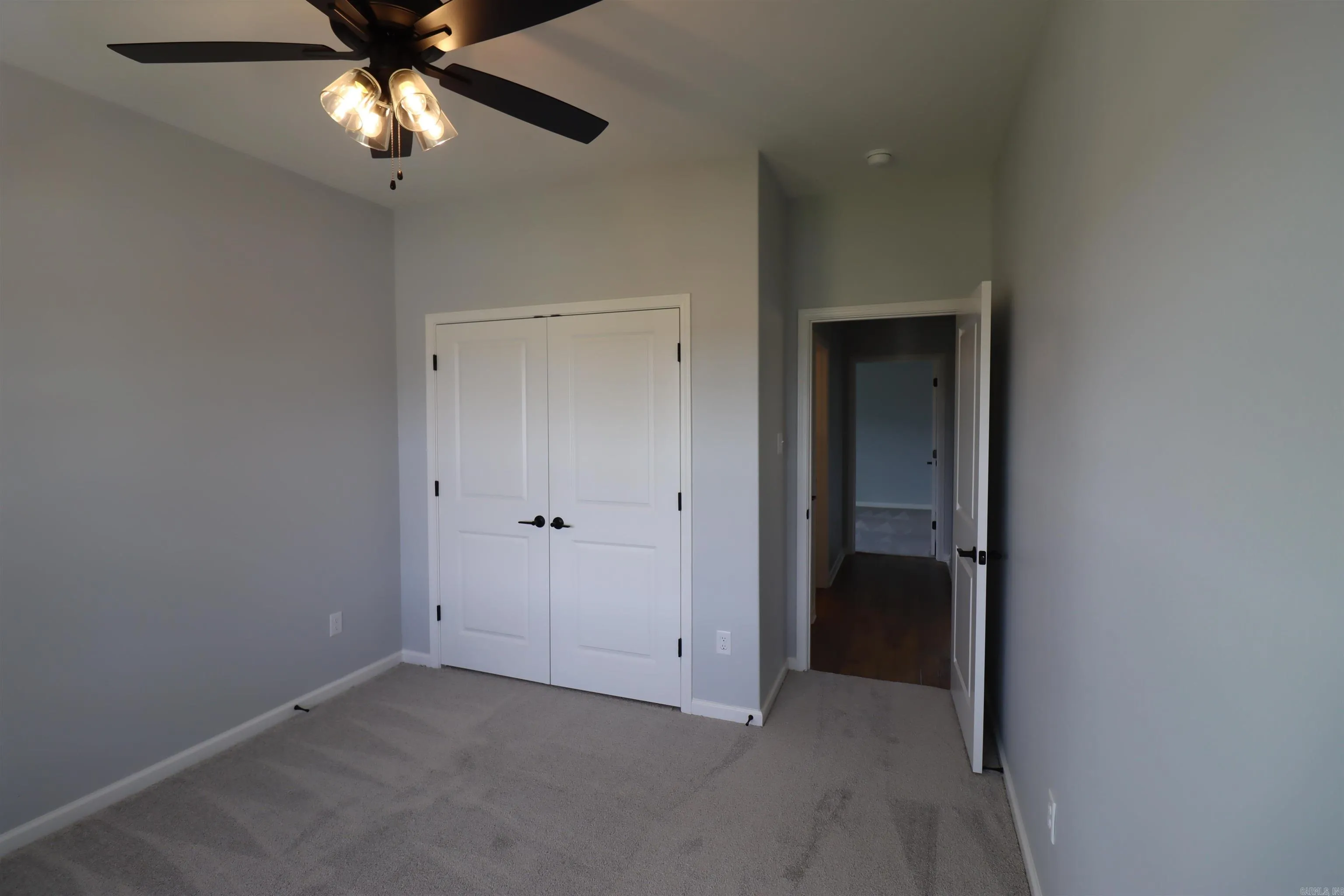 Property at 220  Kelton - Image 16