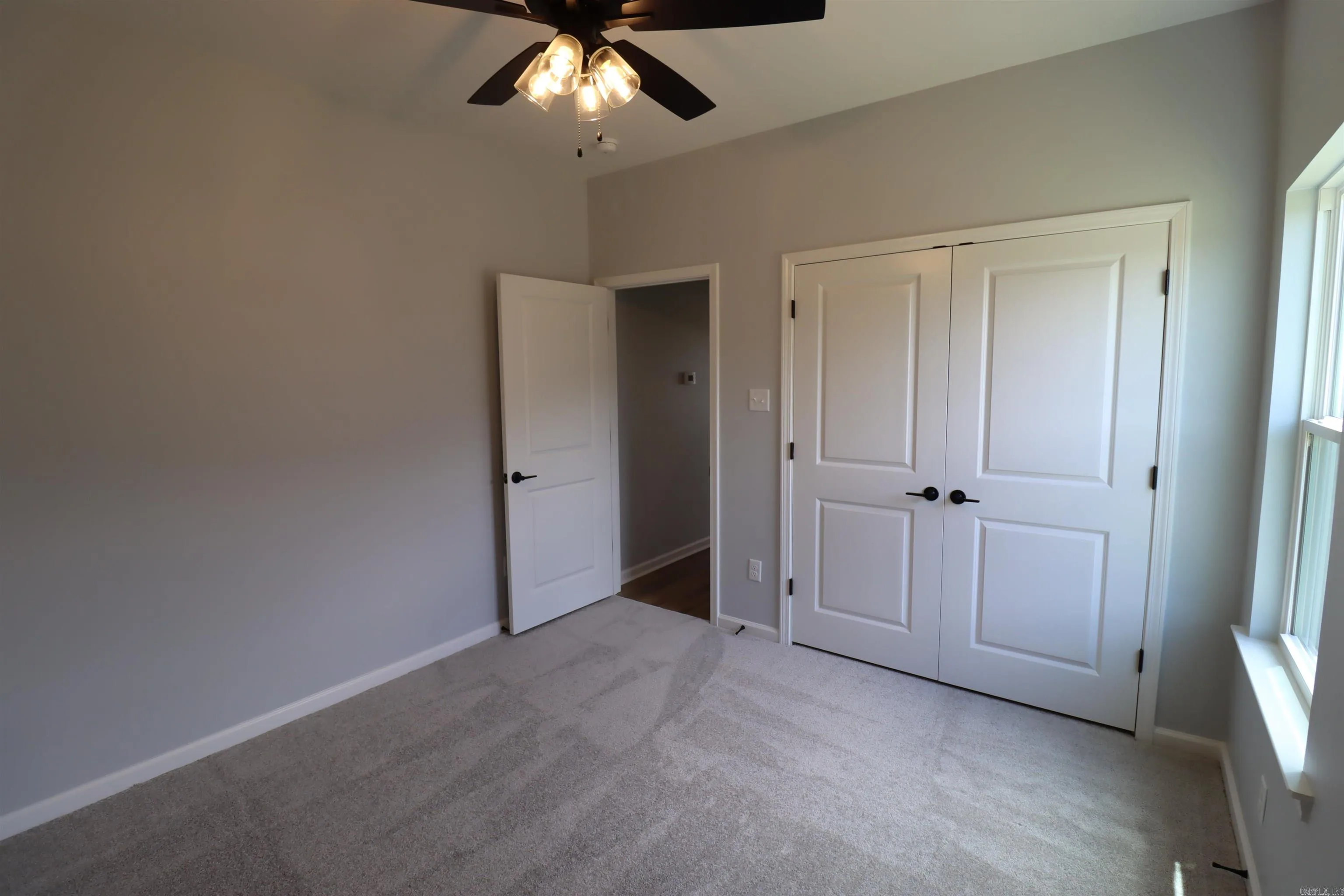 Property at 220  Kelton - Image 20