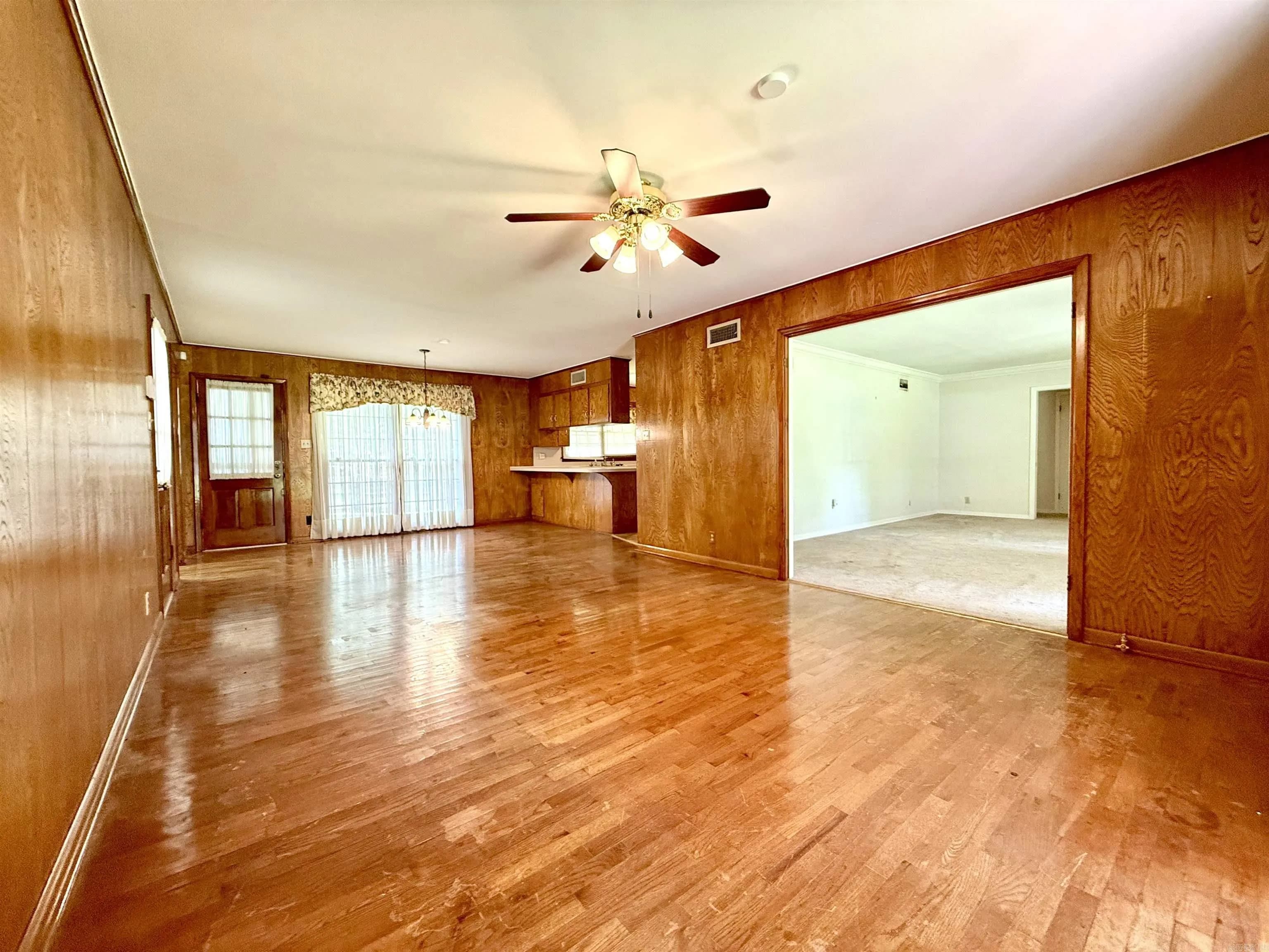 Property at 1708 W Cedar - Image 4