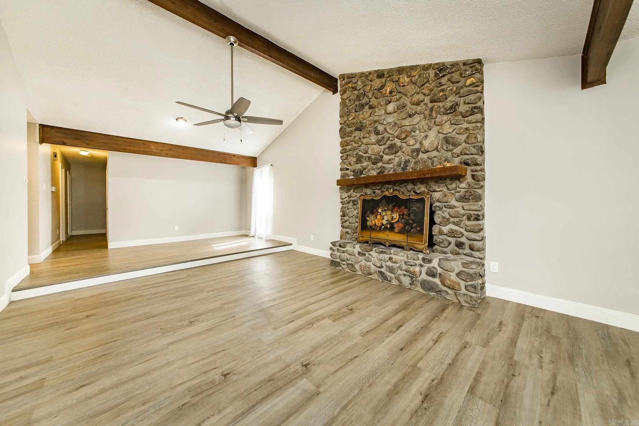 Property at 51  Warwick - Image 5