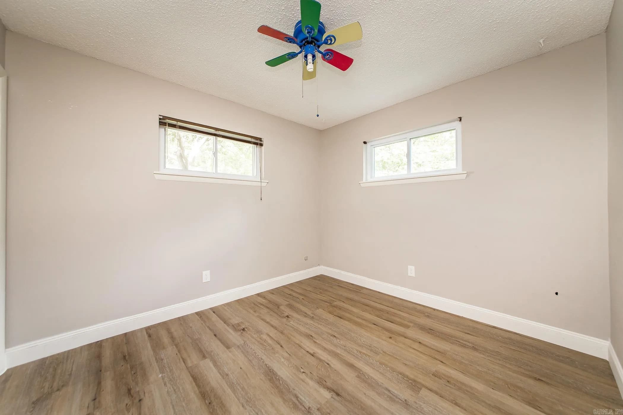 Property at 51  Warwick - Image 21