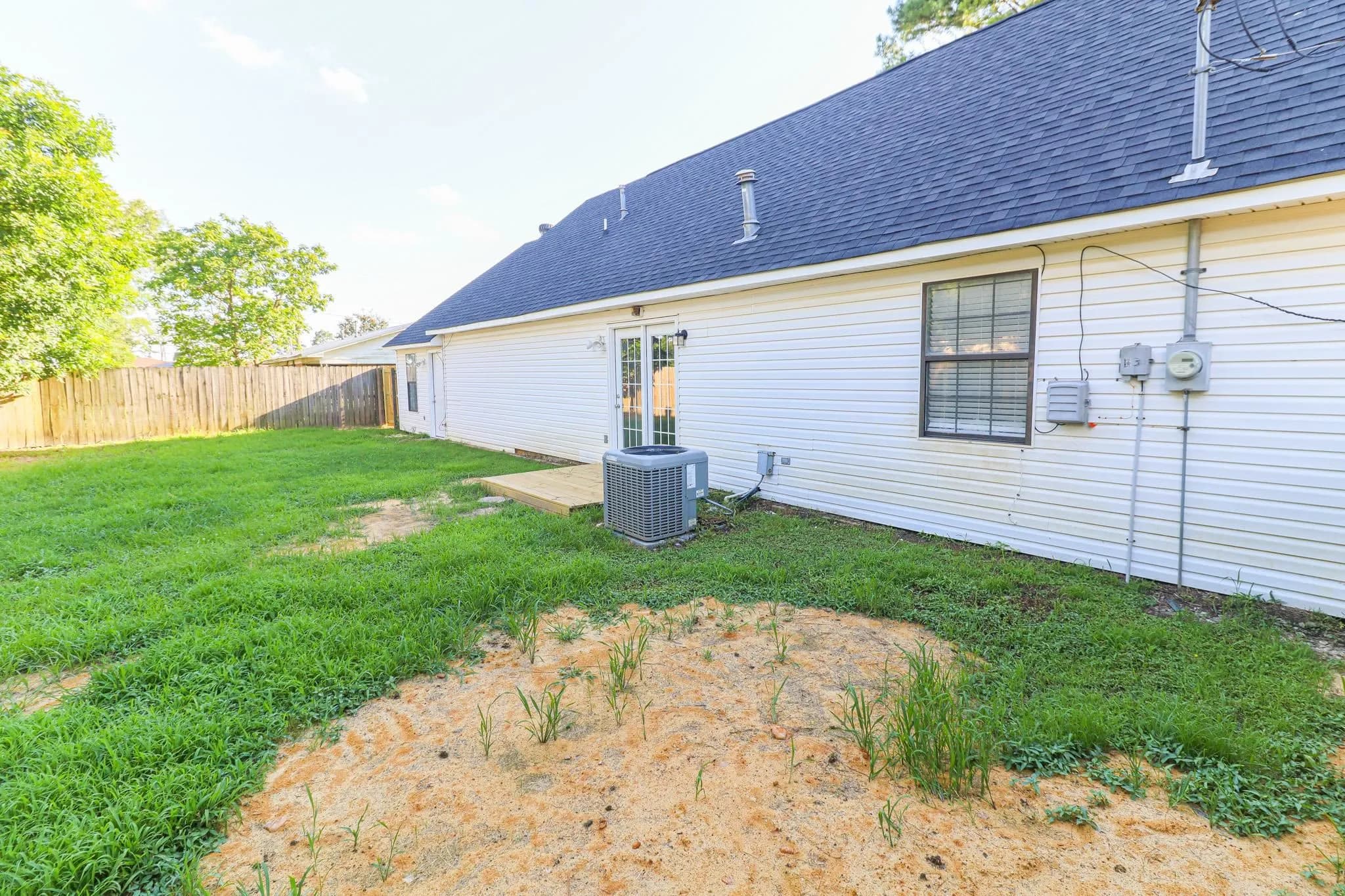 Property at 115 NE Dorothy drive - Image 41