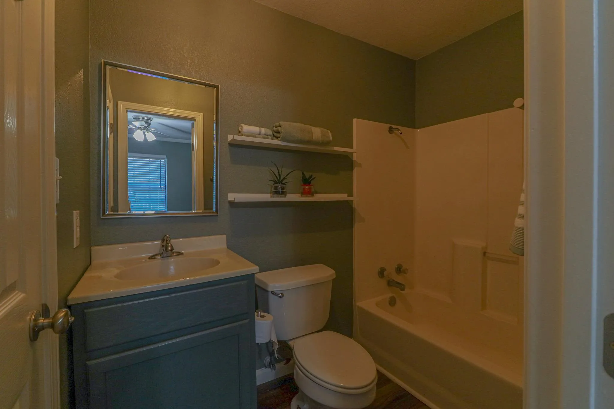 Property at 115 NE Dorothy drive - Image 27