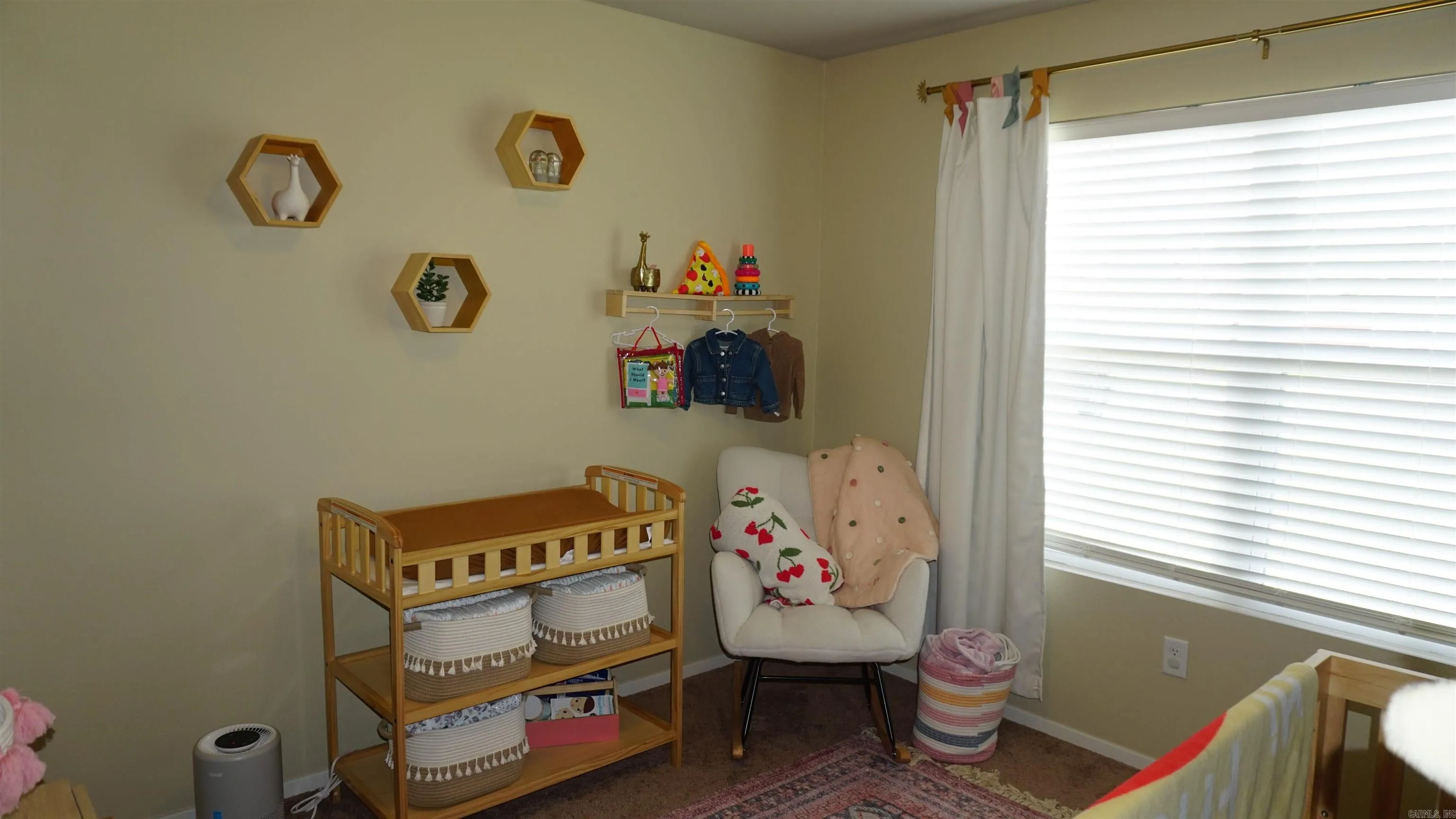 Property at 2965  Alderwood - Image 17