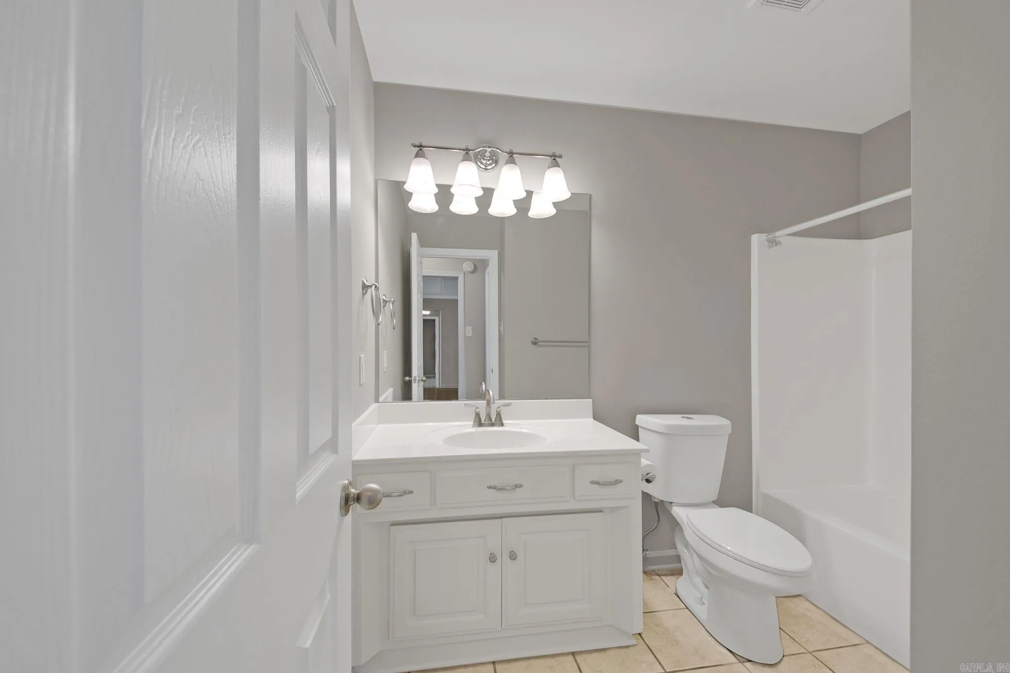 Property at 14  Haywood - Image 26