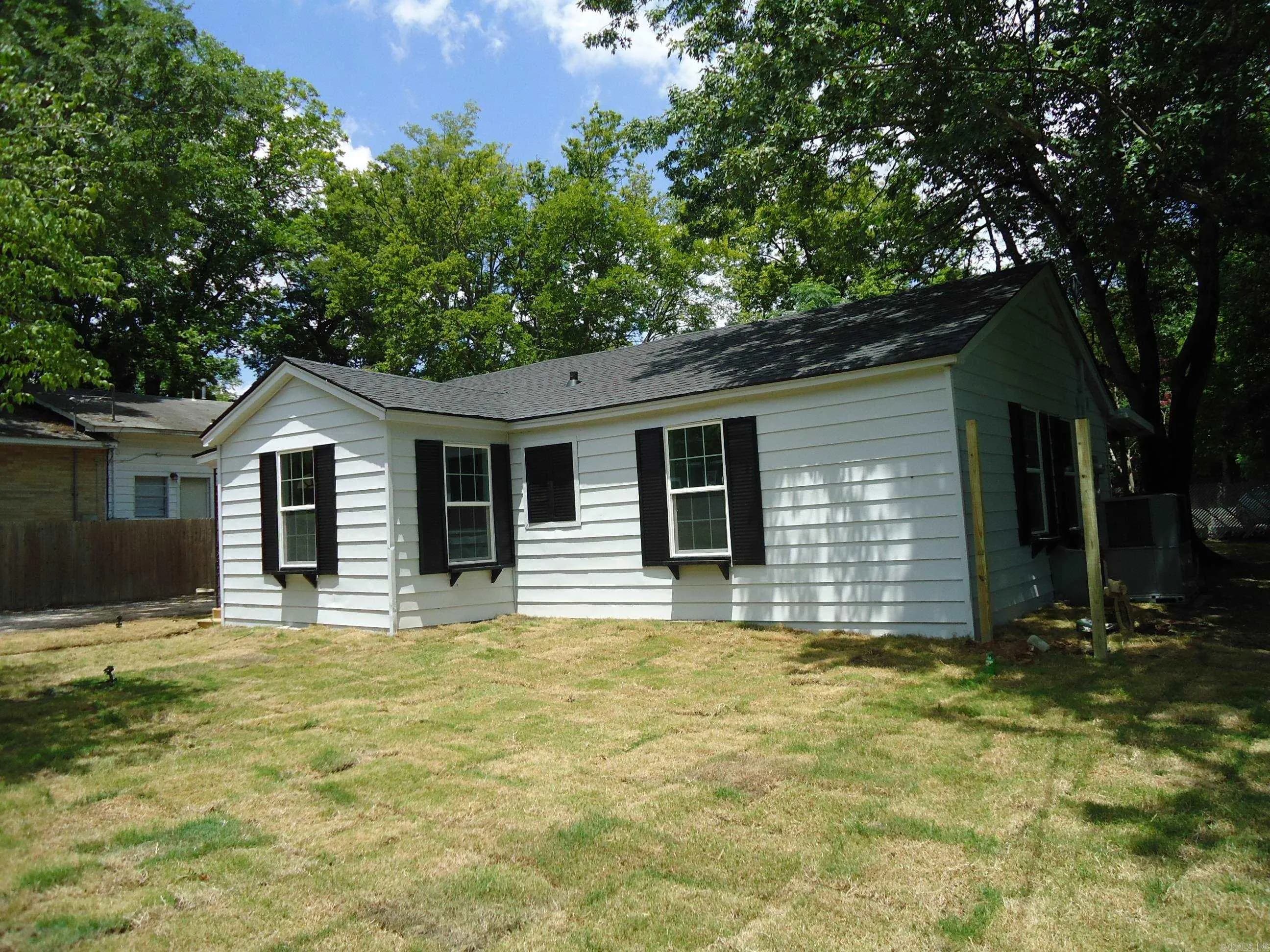 Property at 313  Laser - Image 5