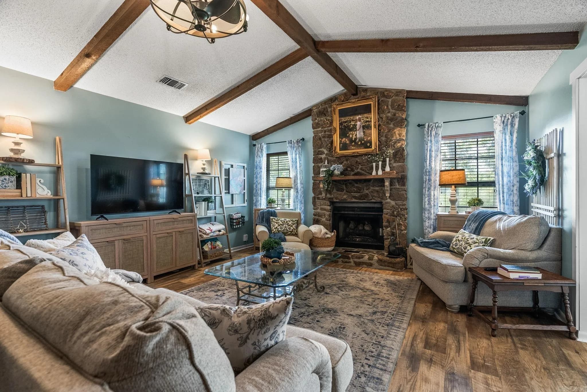 Property at 2613  Ozark - Image 12