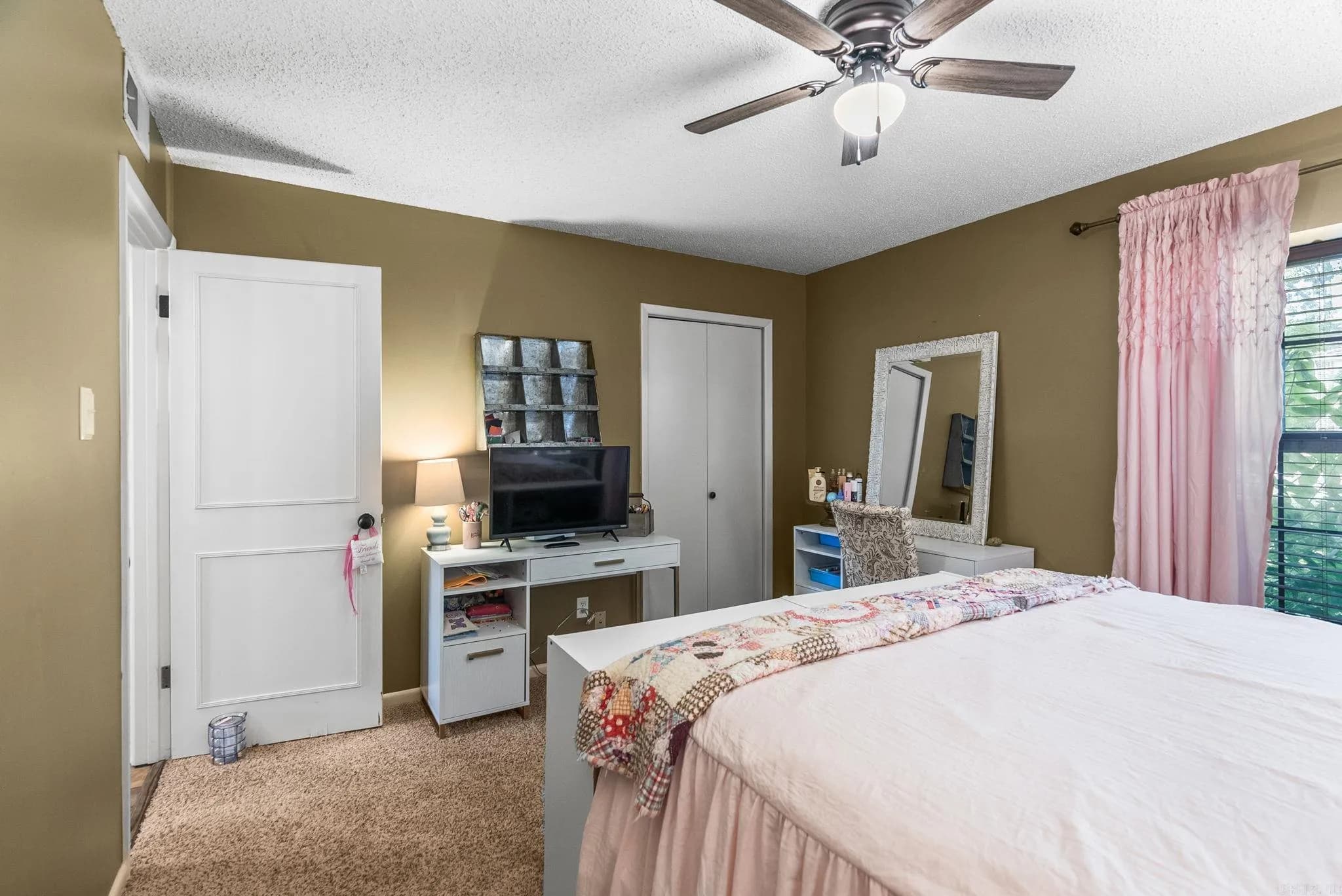 Property at 2613  Ozark - Image 39