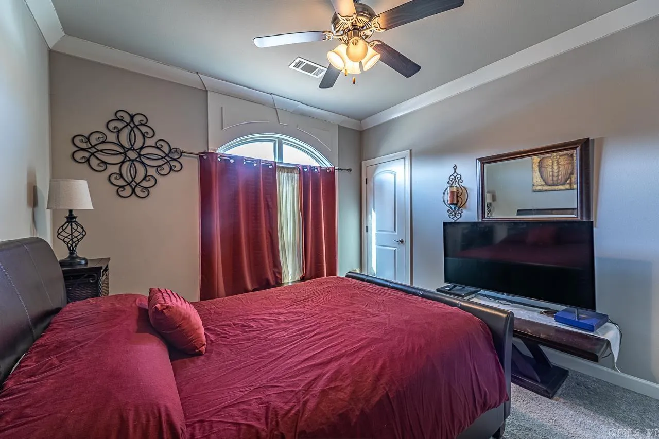 Property at 17200  Crooked oak - Image 23