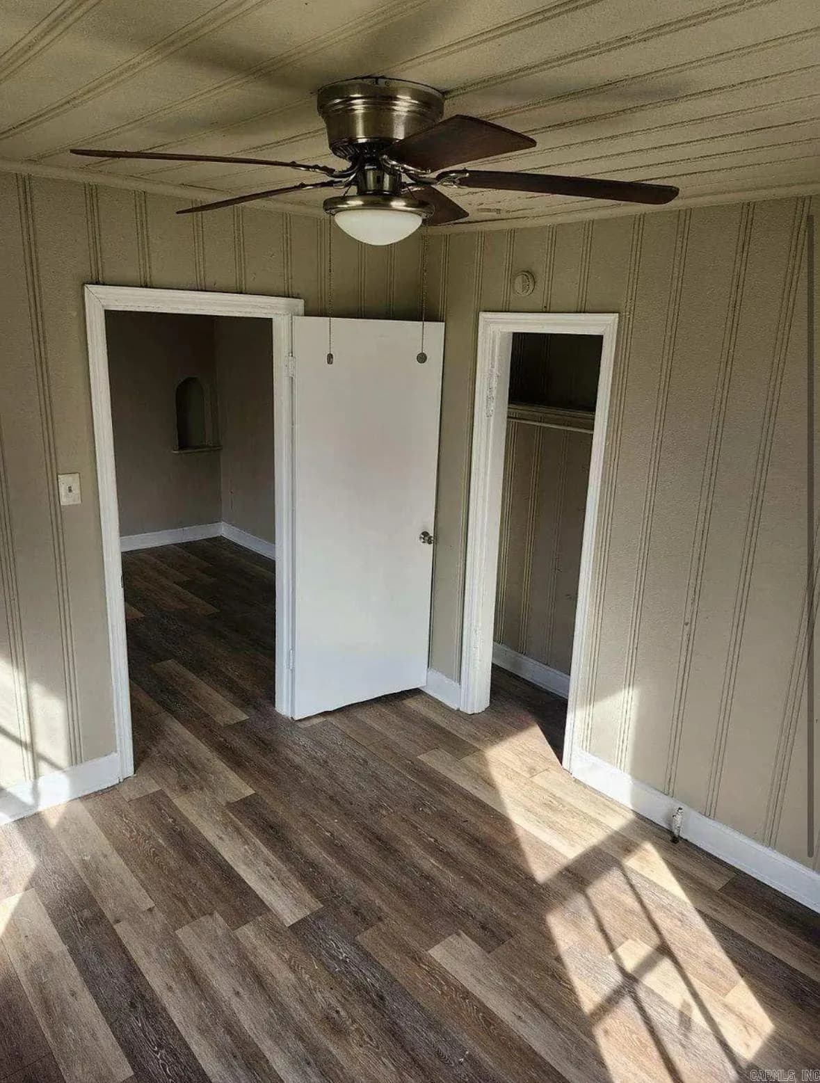 Property at 122 & 124  College park - Image 13