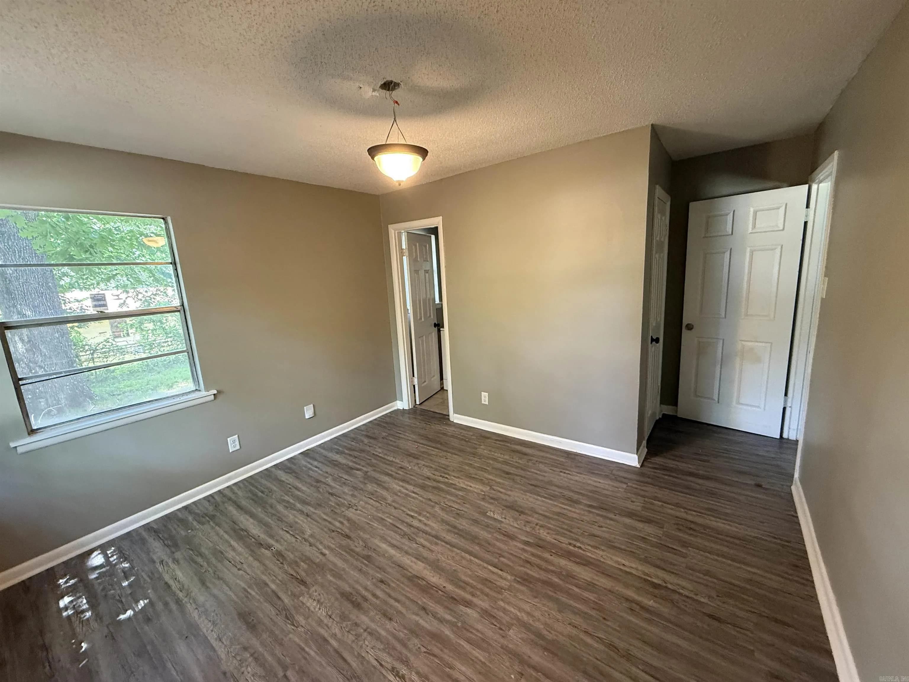 Property at 24 S Wakefield - Image 15
