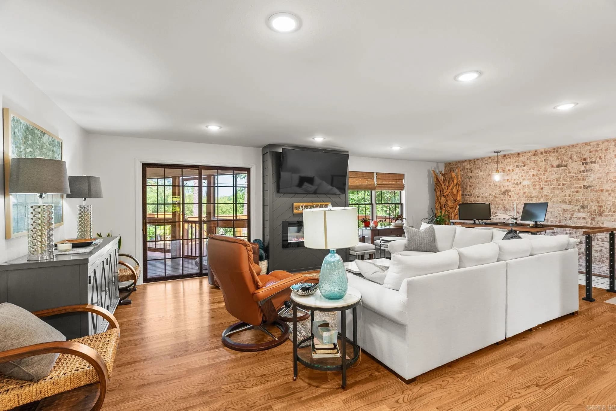 Property at 38  Pine manor - Image 12