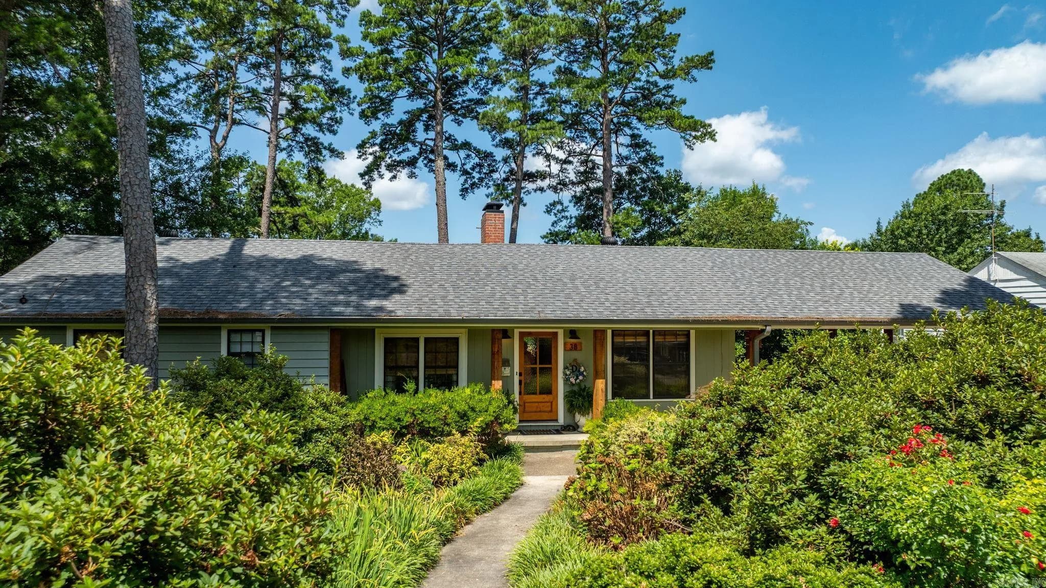 Property at 38  Pine manor - Image 1