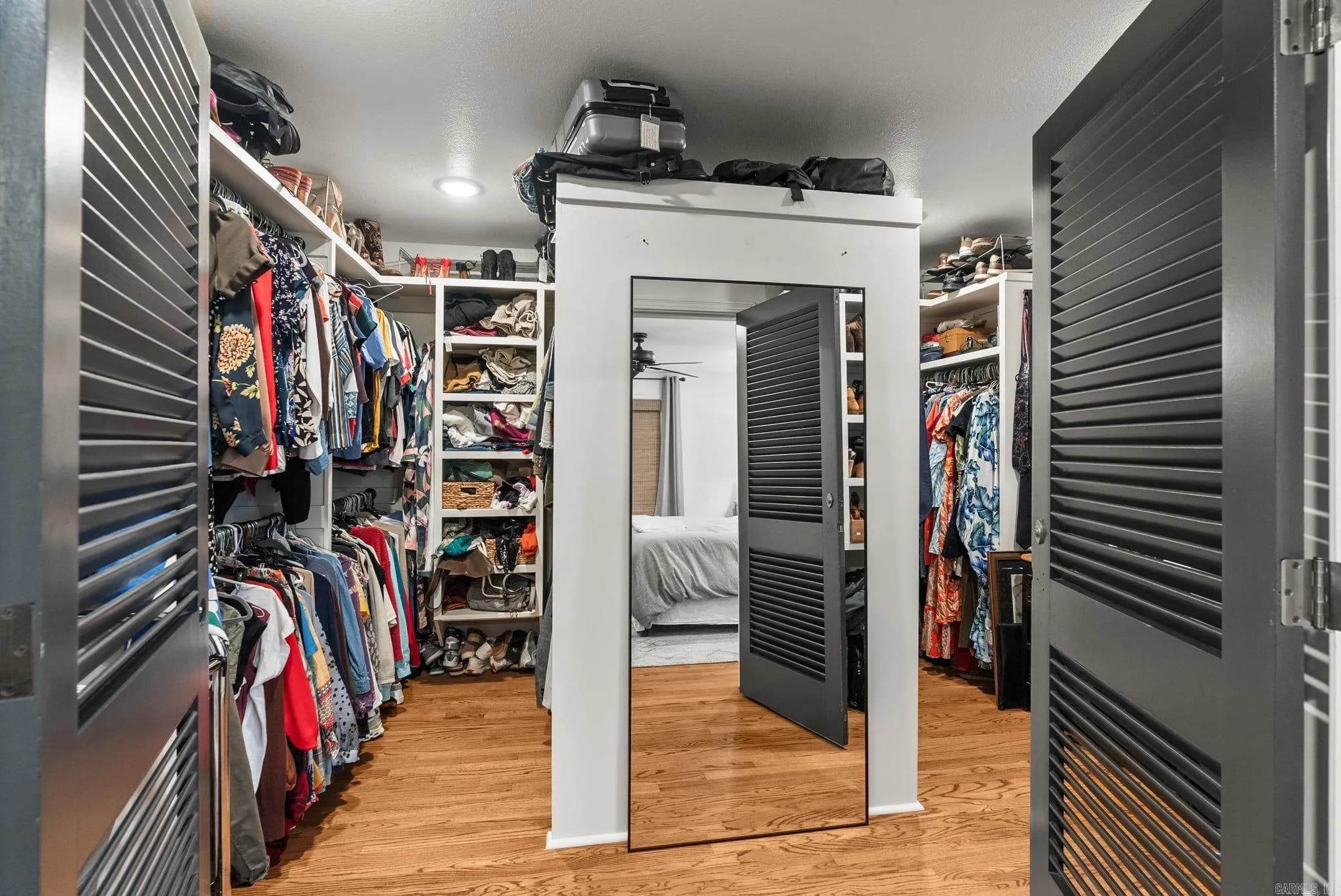 Property at 38  Pine manor - Image 17