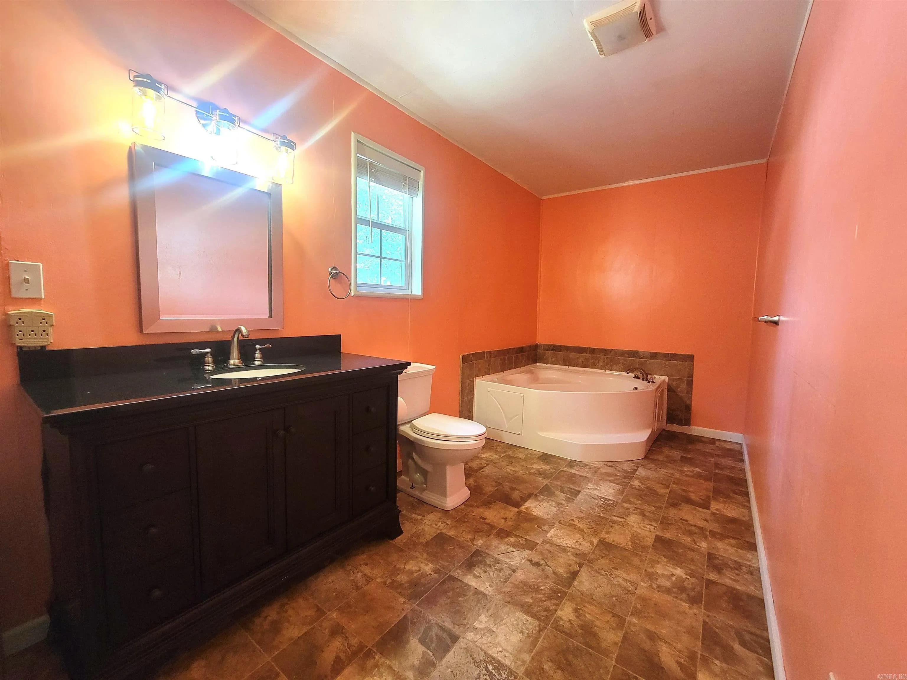 Property at 2205  Claud - Image 25