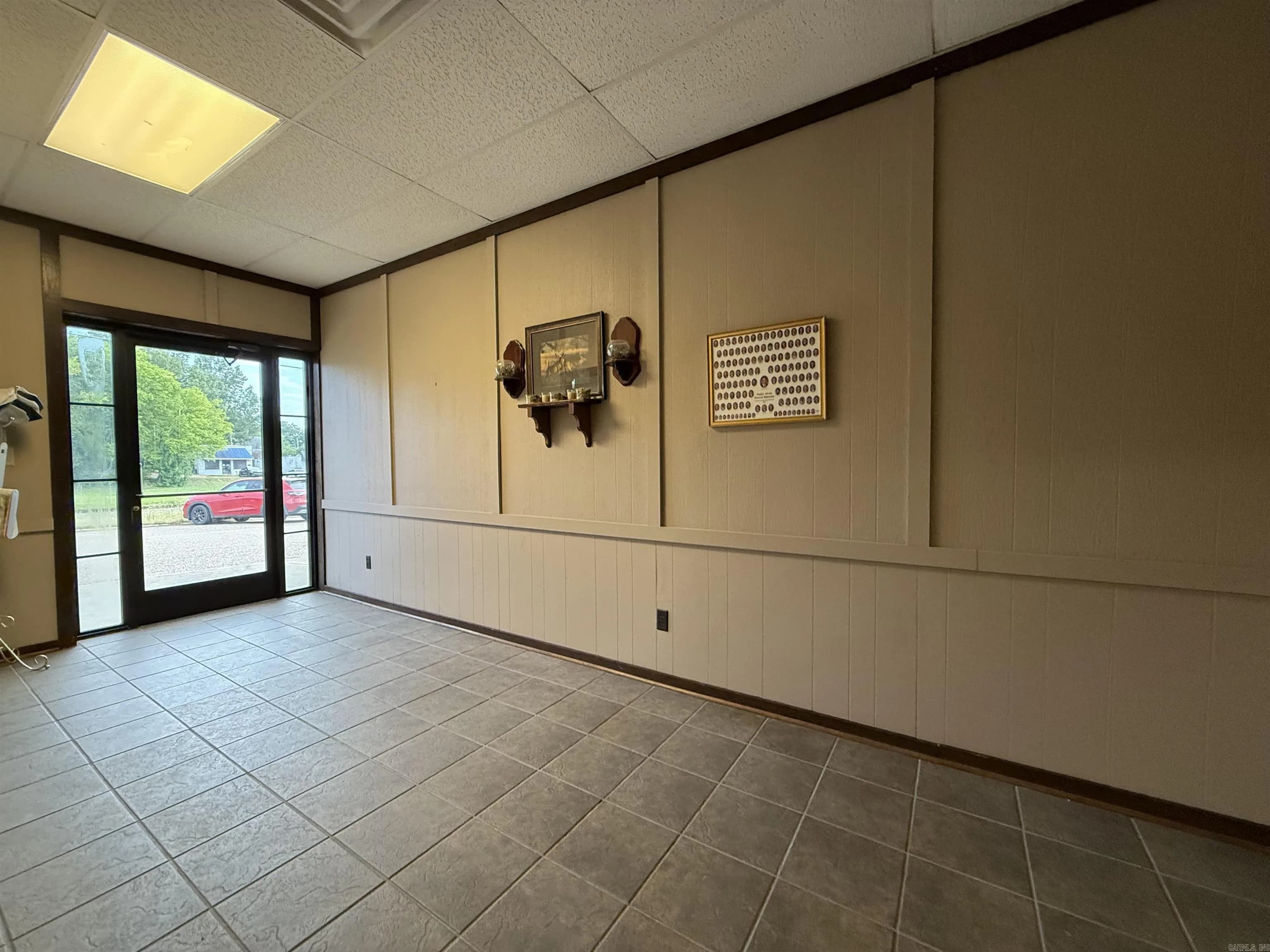 Property at 523  Front st - Image 5