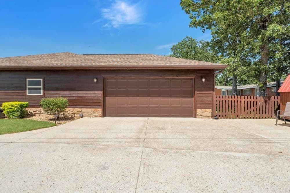 Property at 1361  Mallard point - Image 44