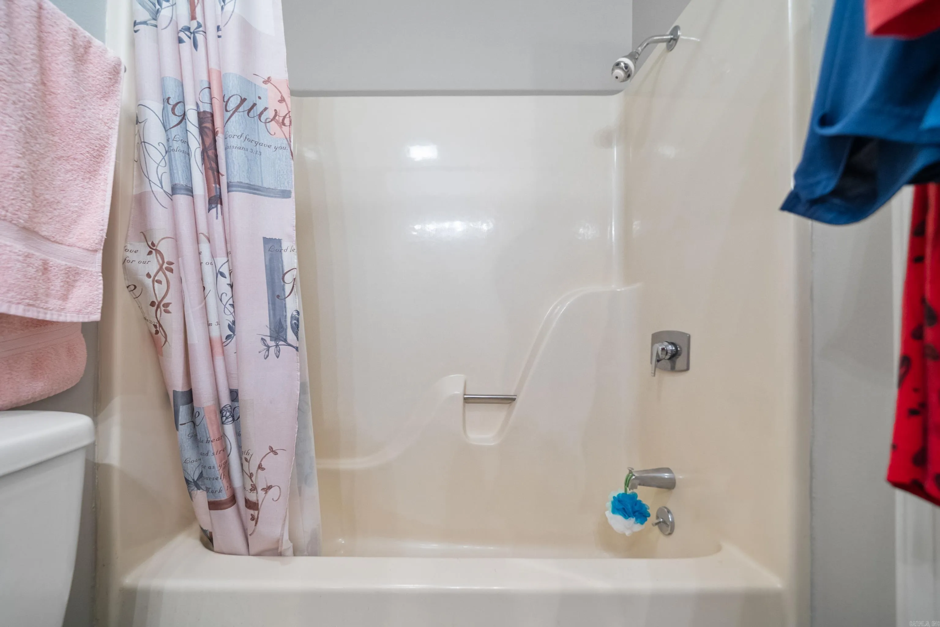 Property at 10  Steeplechase - Image 15