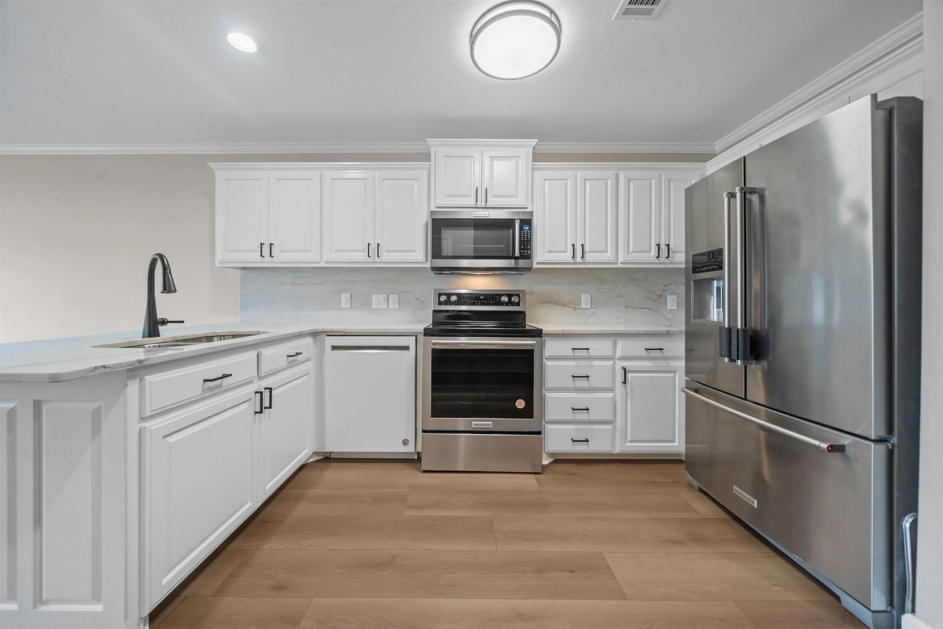Property at 188  Villa pointe, C - Image 14