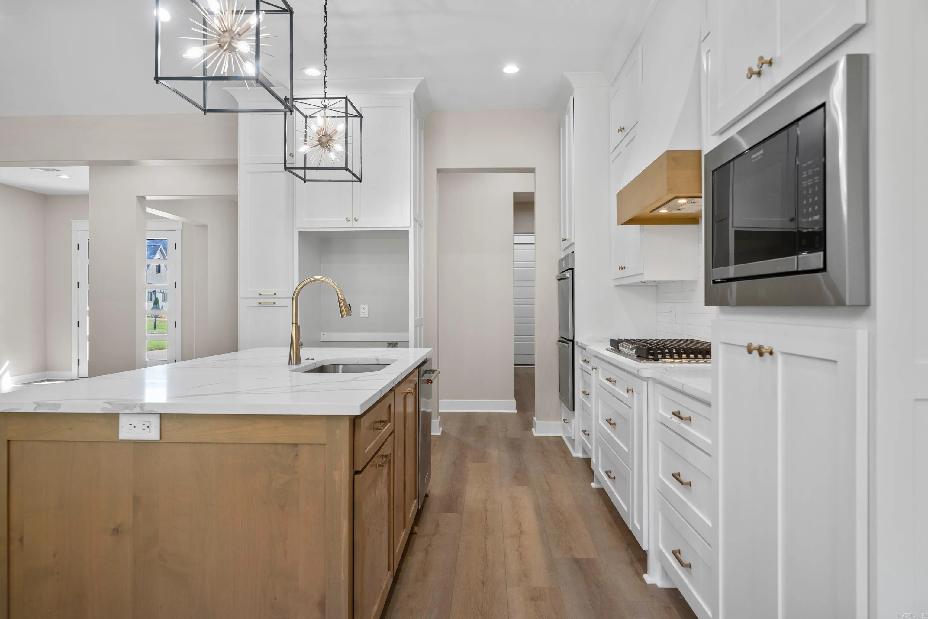 Property at 139  Arlington park - Image 13