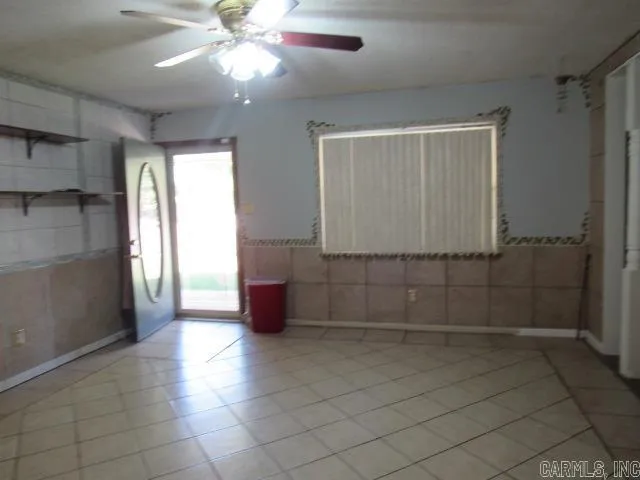 Property at 1401  Tamara - Image 3