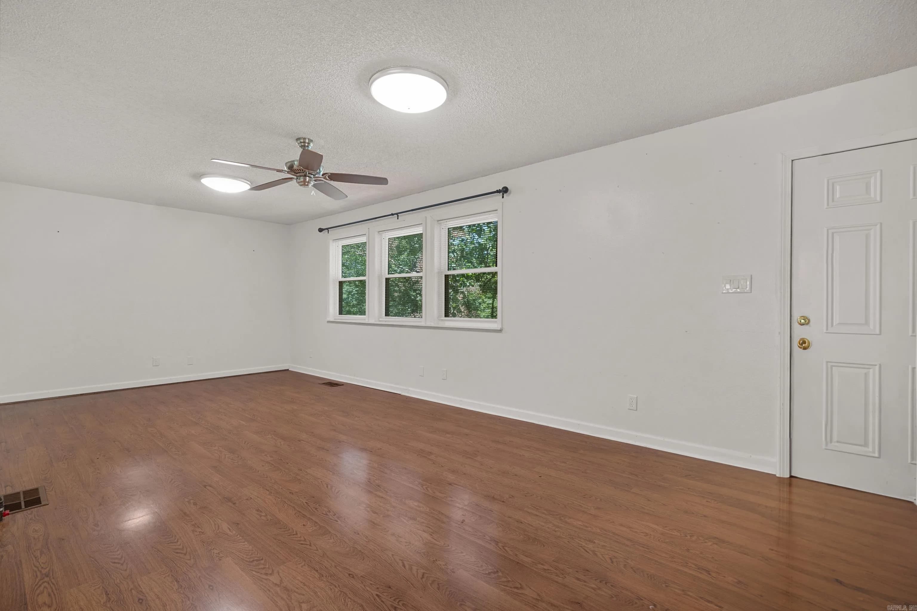 Property at 121  Newark - Image 4
