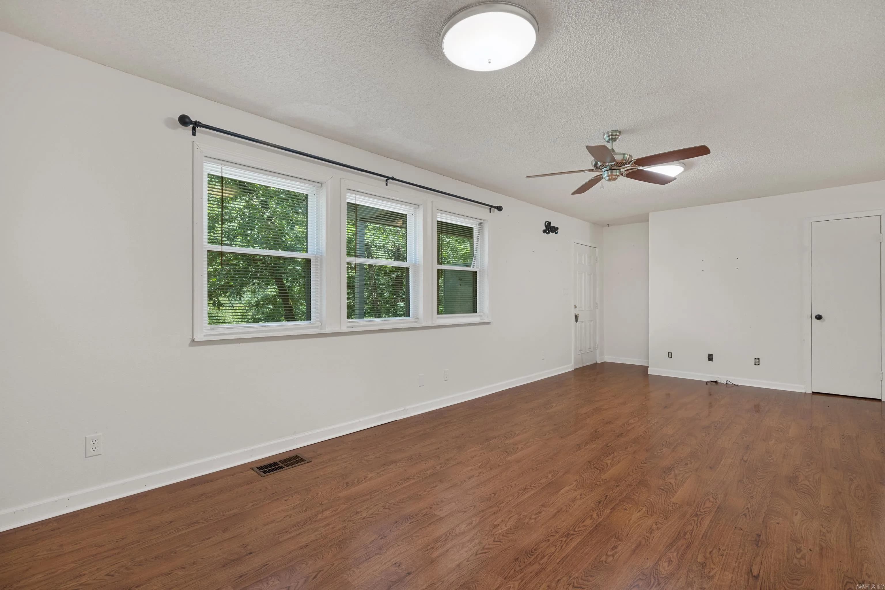 Property at 121  Newark - Image 6