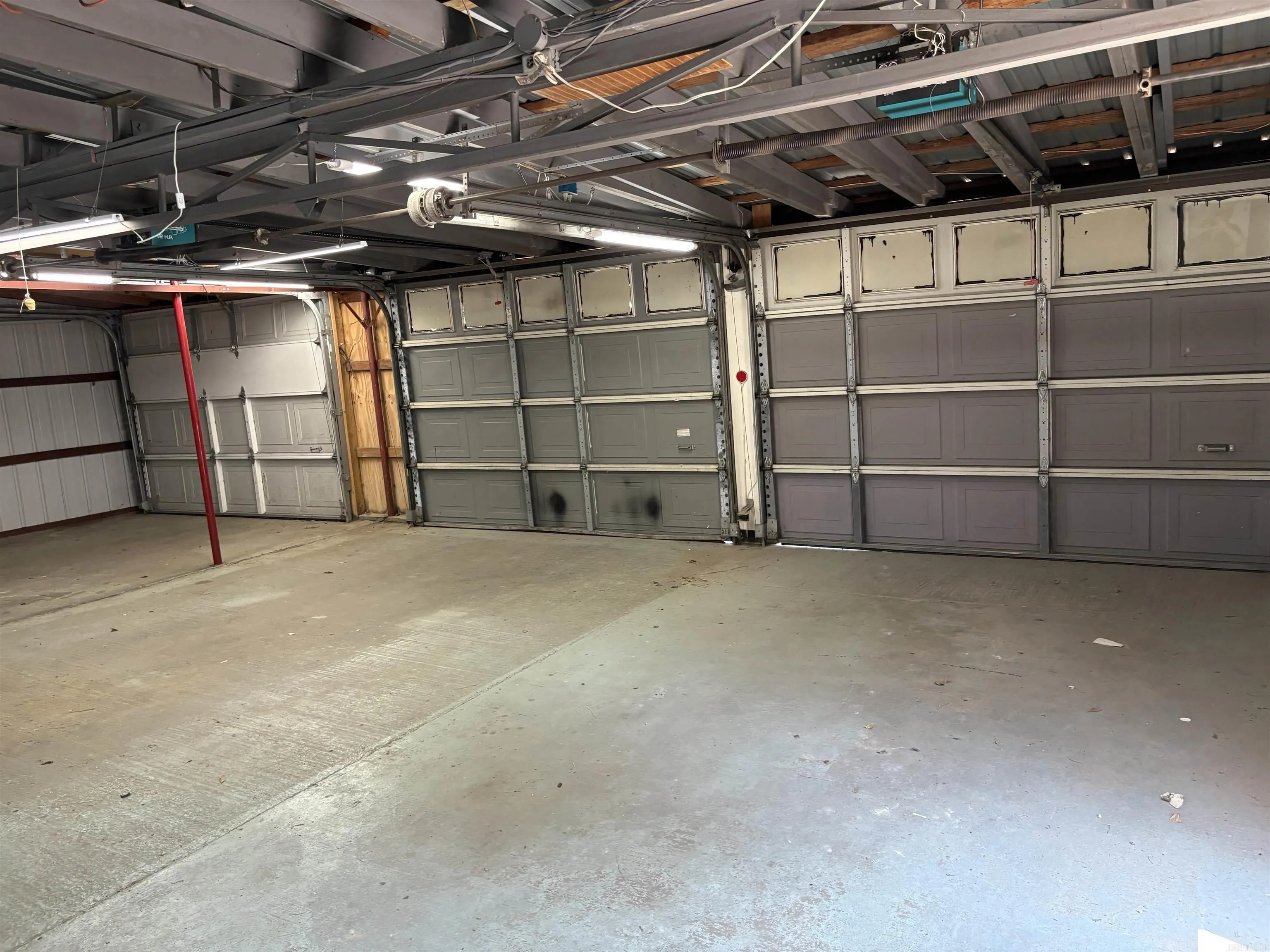 Property at 2526  Williams - Image 21