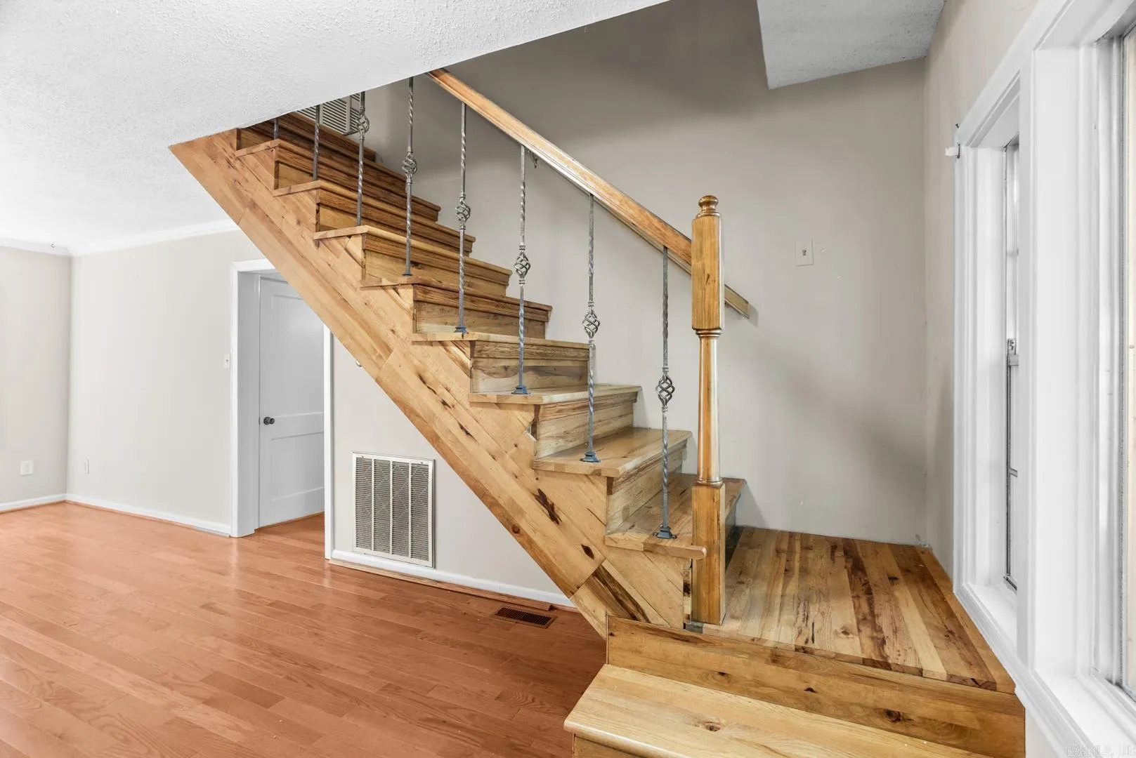 Property at 8012  Westwood - Image 20
