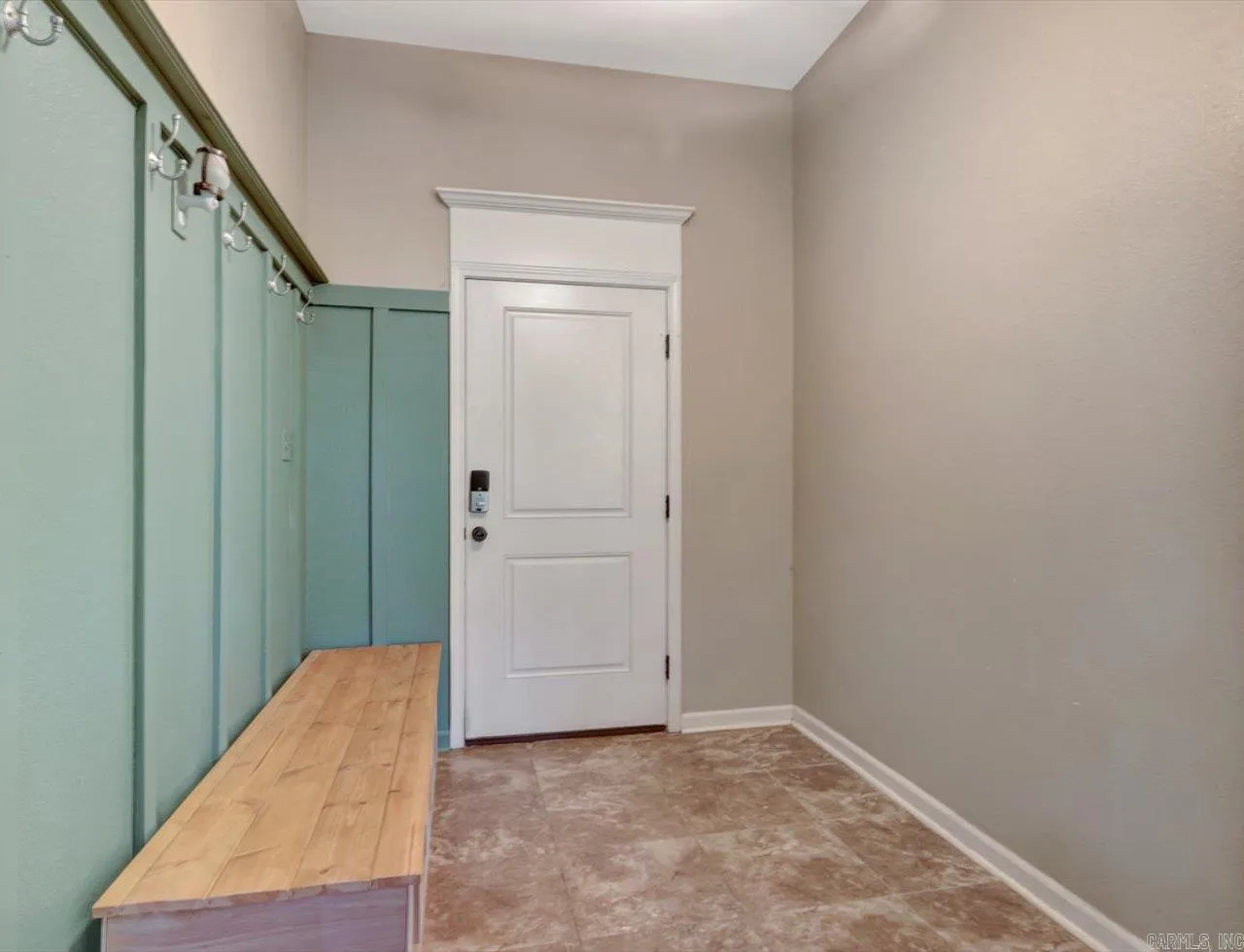 Property at 204  Luek - Image 7