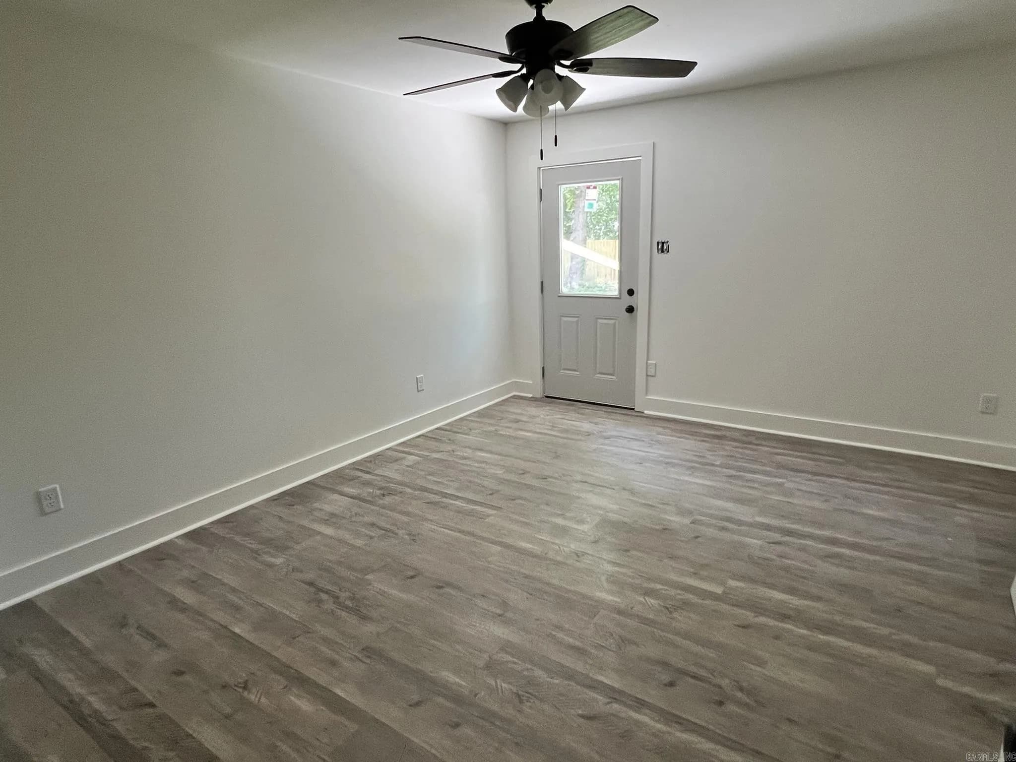 Property at 1221 & 1223  Clifton - Image 6