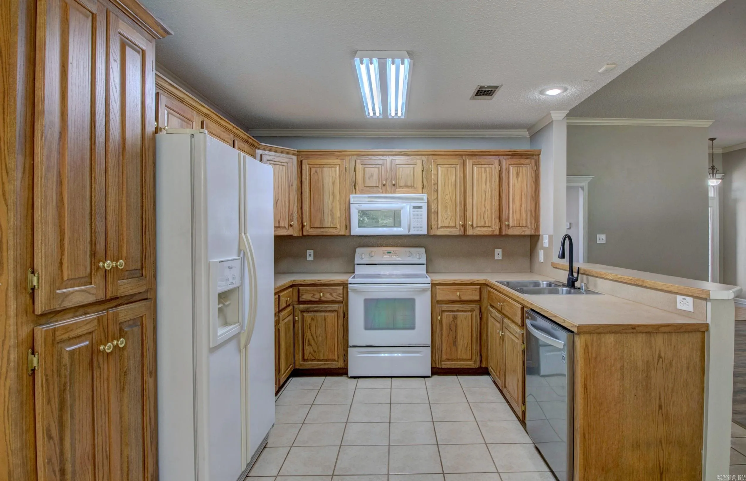 Property at 2411  Shadowcreek - Image 16