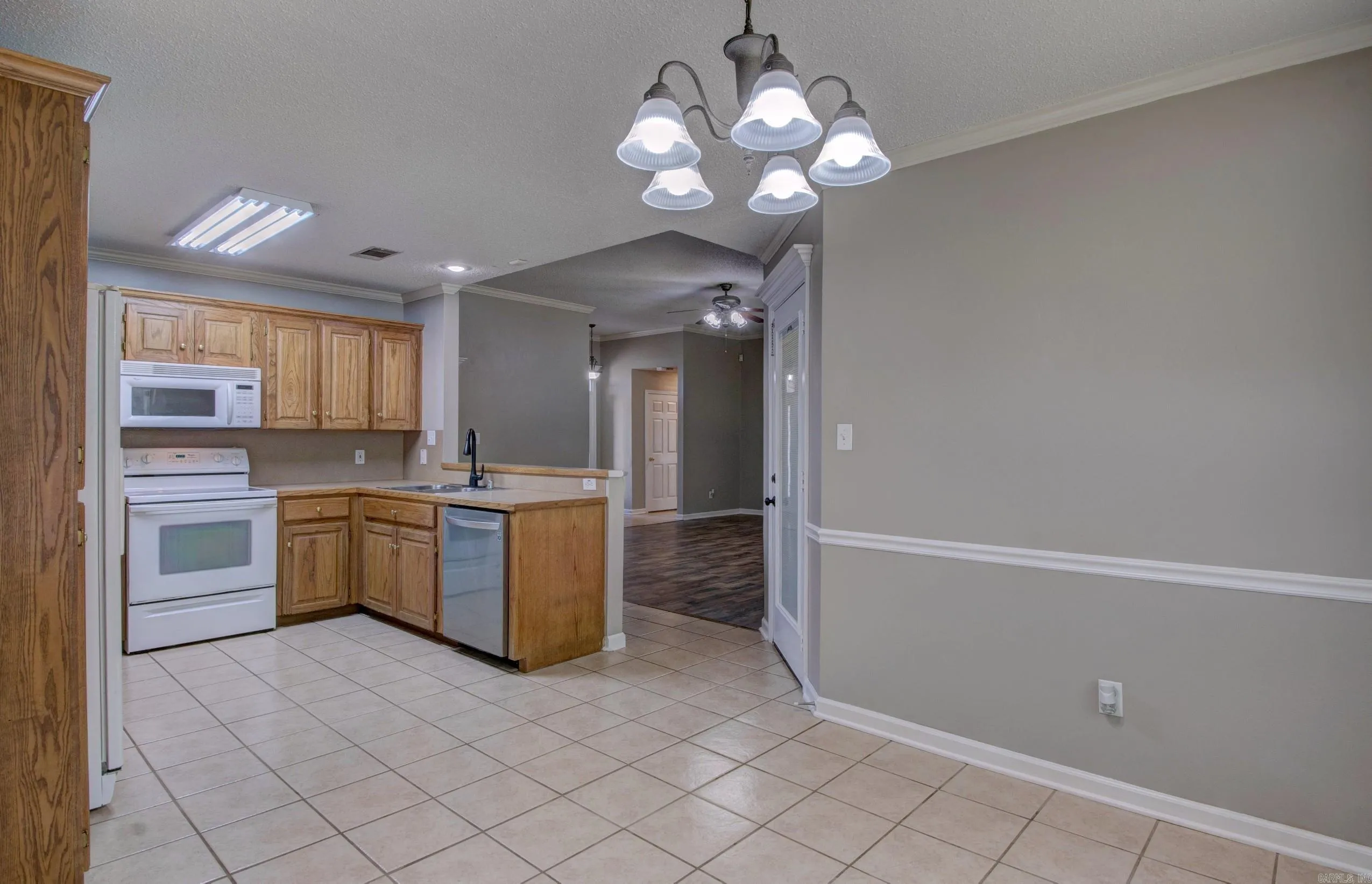 Property at 2411  Shadowcreek - Image 22