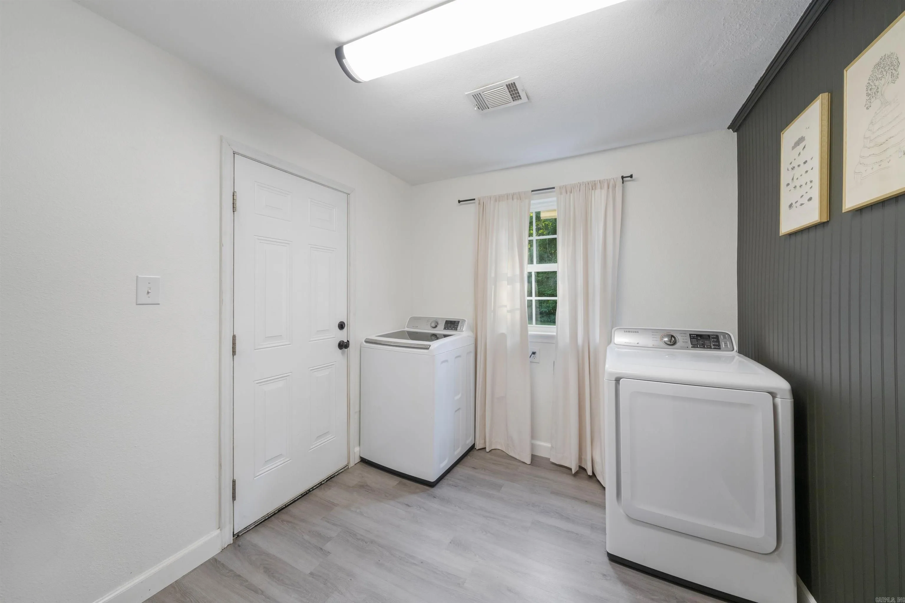 Property at 272  Grant 167048 - Image 14