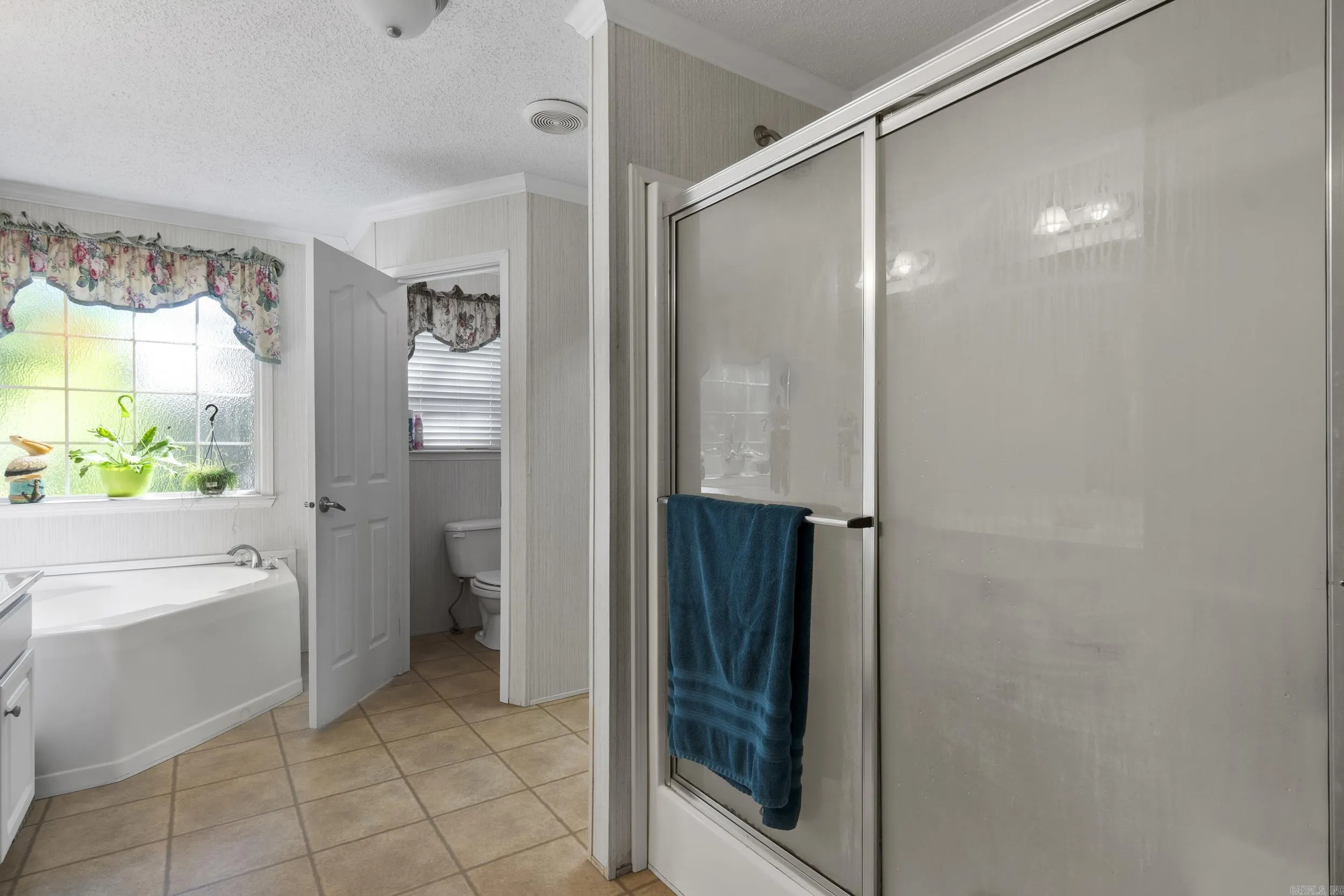 Property at 212 N Smith - Image 30