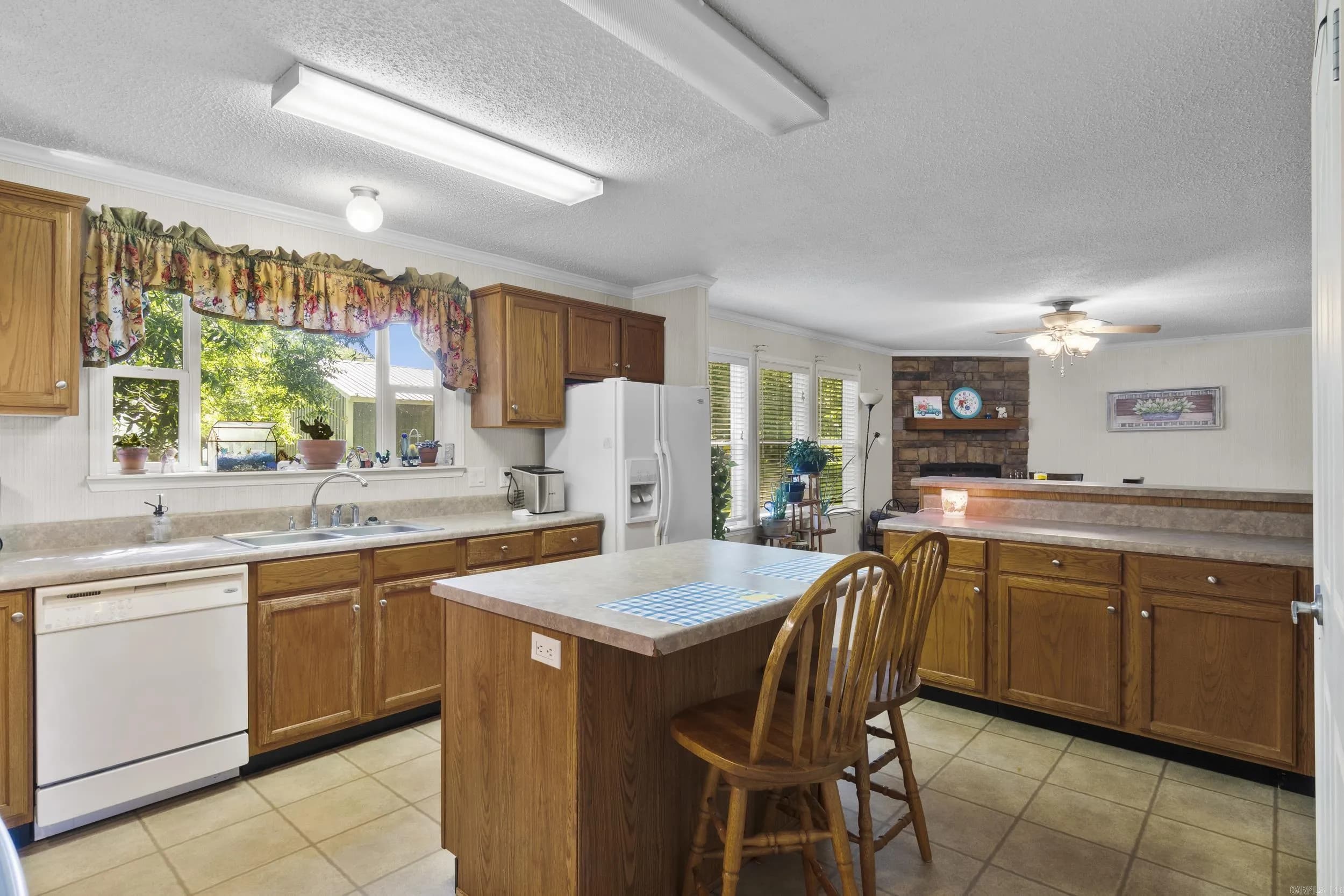 Property at 212 N Smith - Image 6