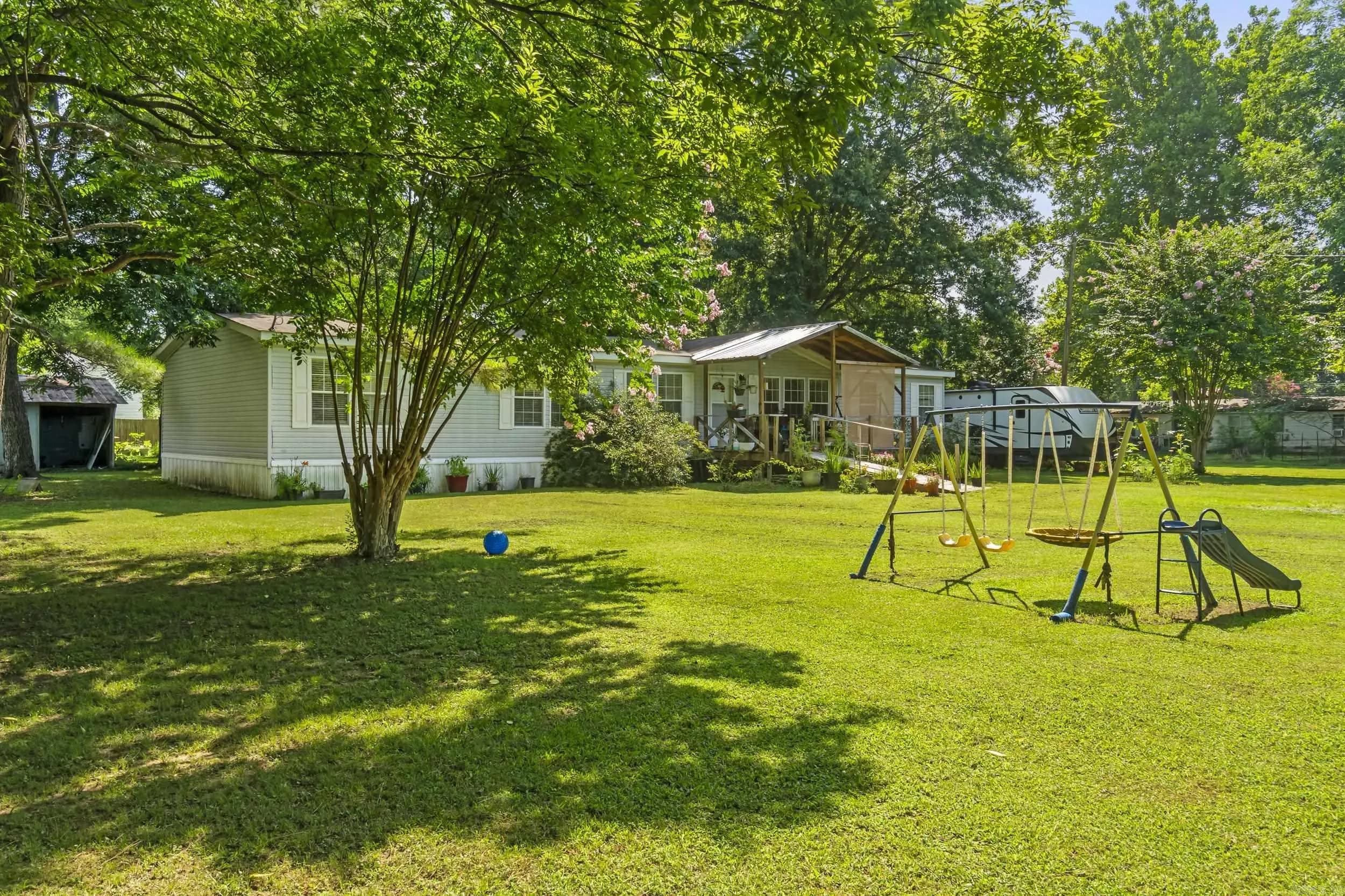 Property at 212 N Smith - Image 17