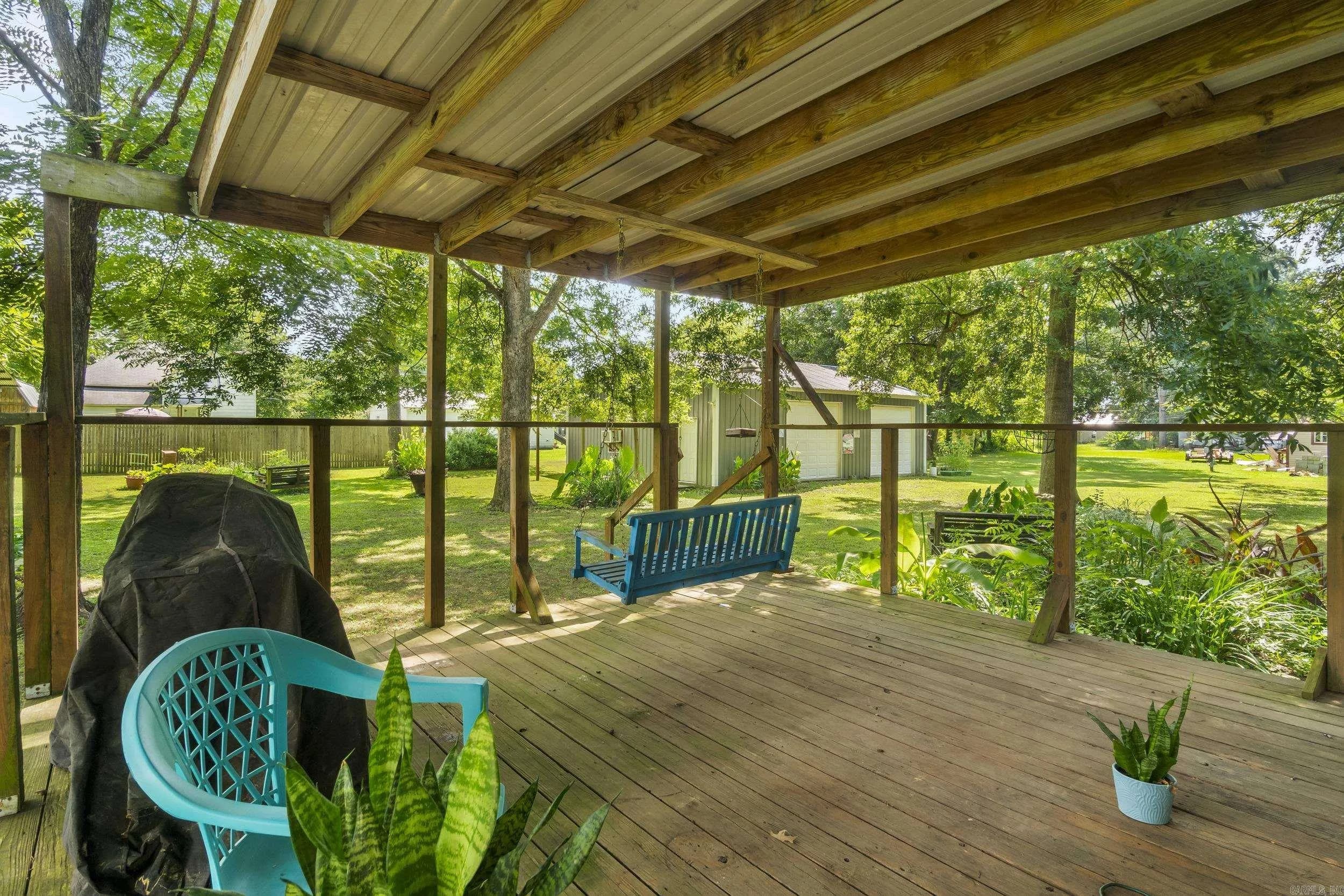 Property at 212 N Smith - Image 42