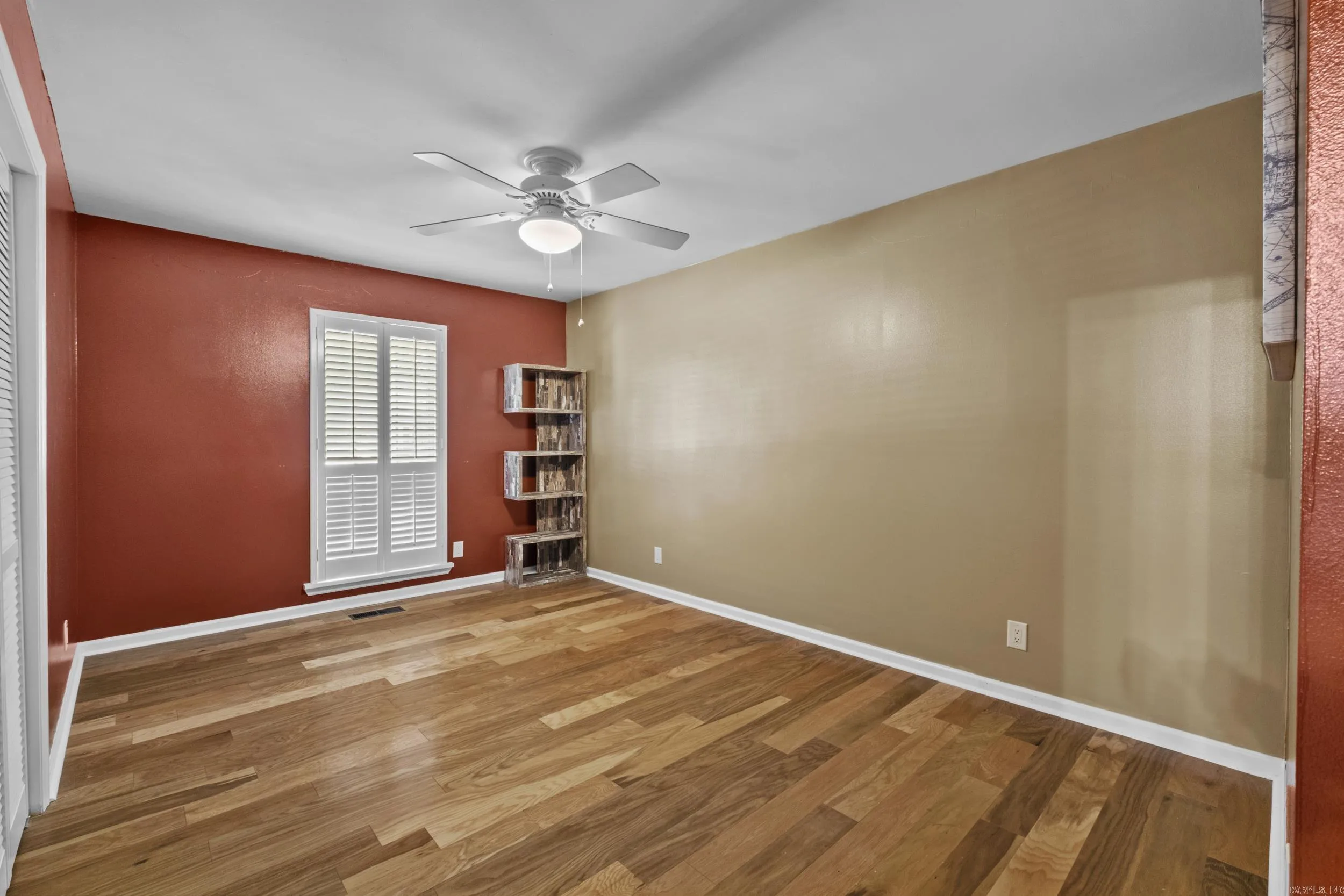 Property at 32  Desoto - Image 63