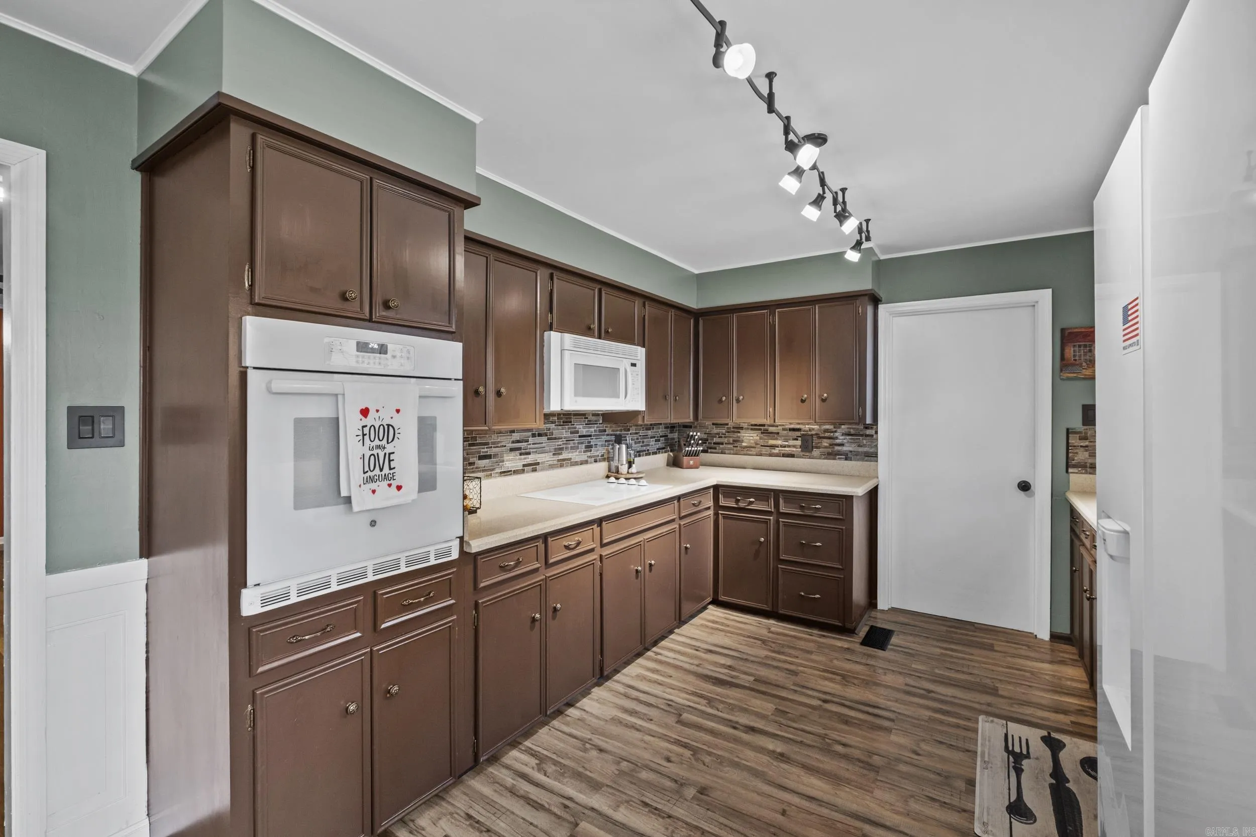 Property at 32  Desoto - Image 29