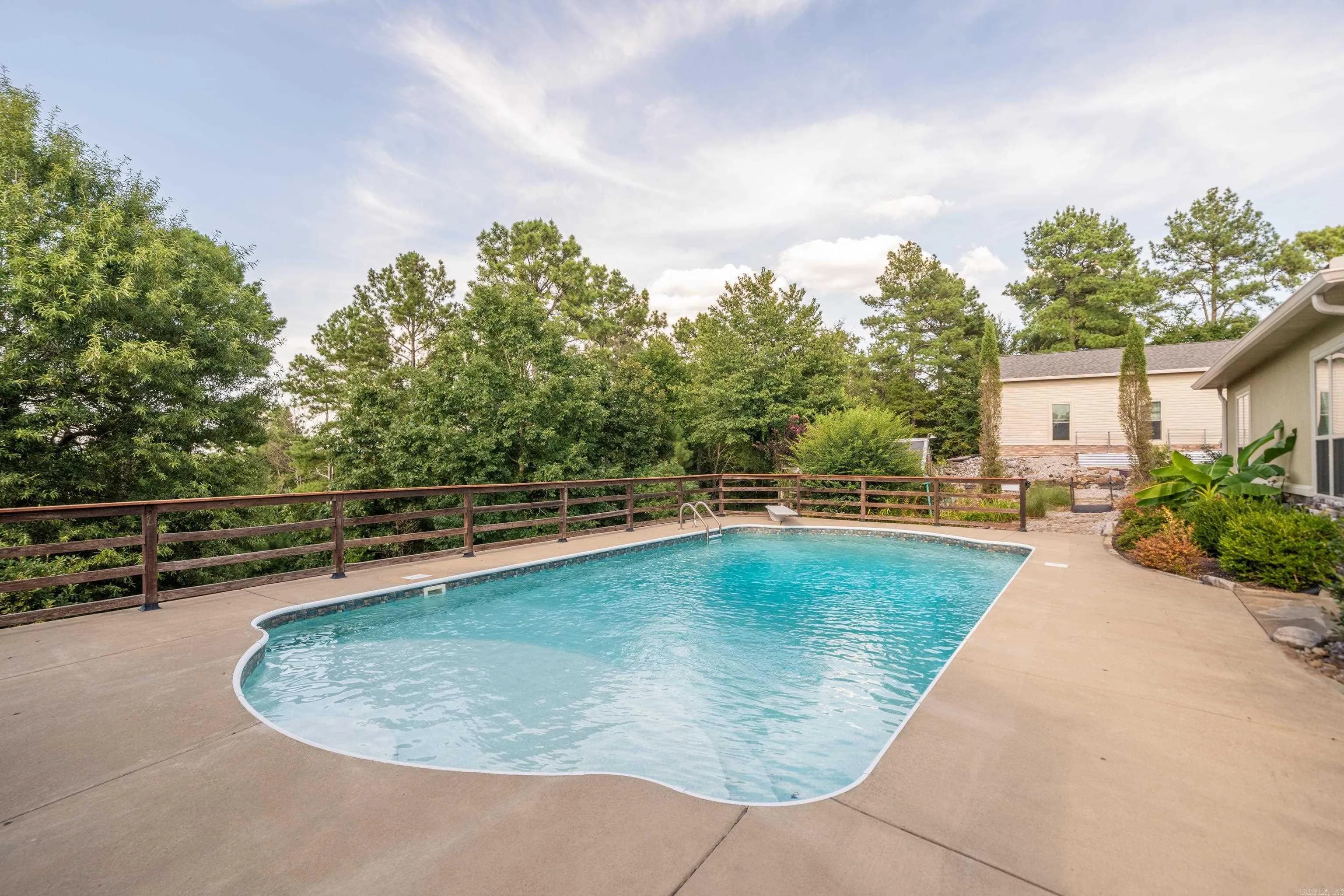 Property at 159  Rustic ridge - Image 34