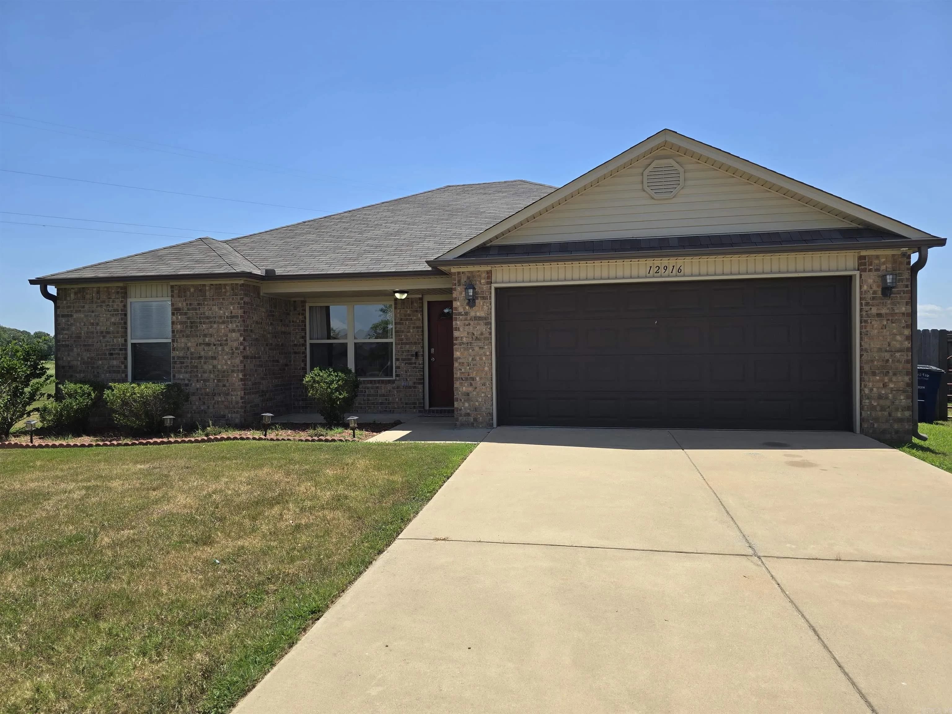 Property at 12916  Bell flower - Image 40