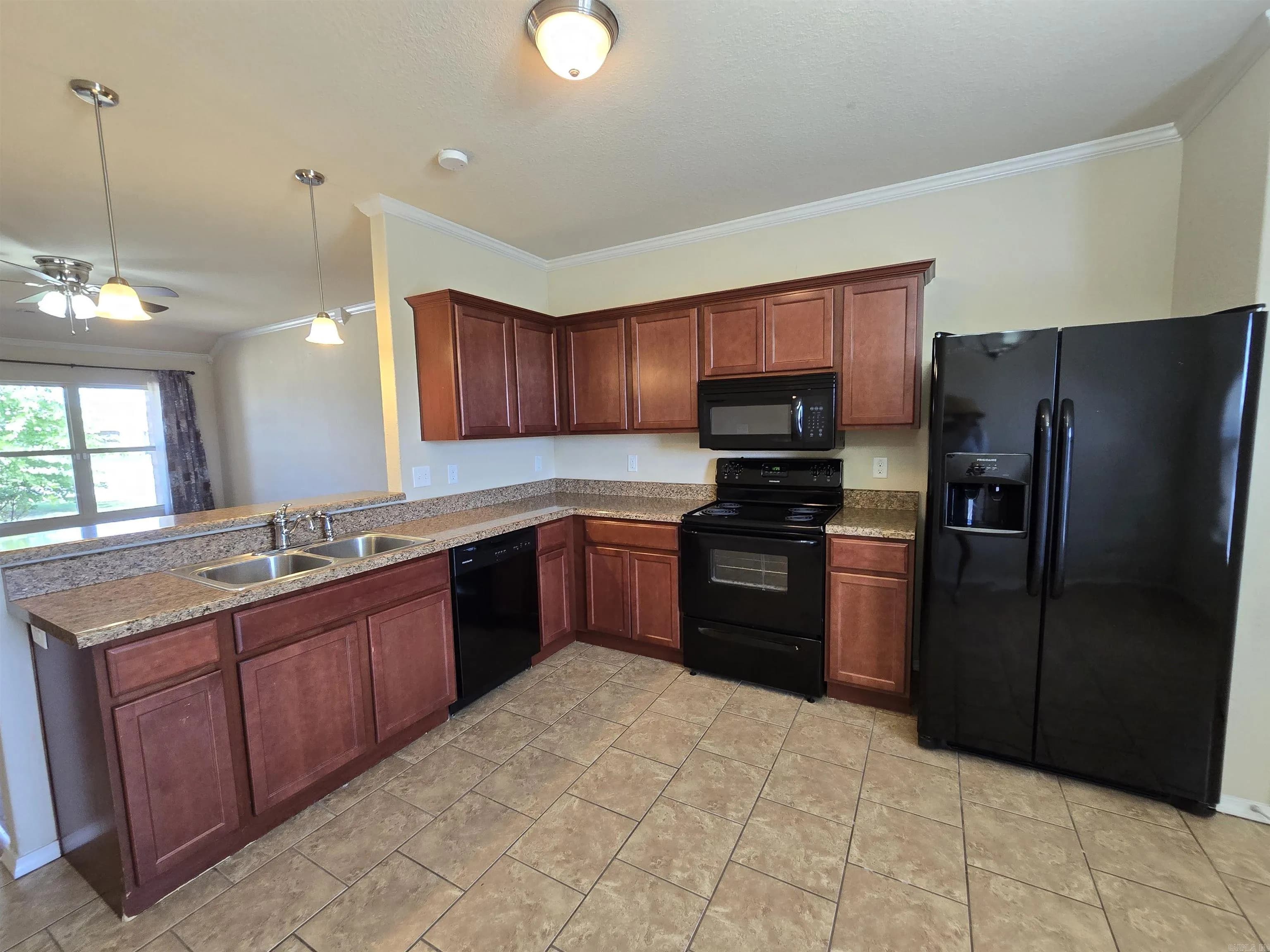 Property at 12916  Bell flower - Image 14